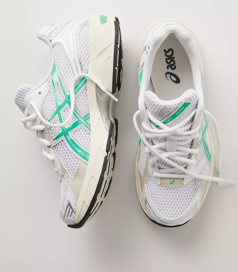 So light weight and true to size 