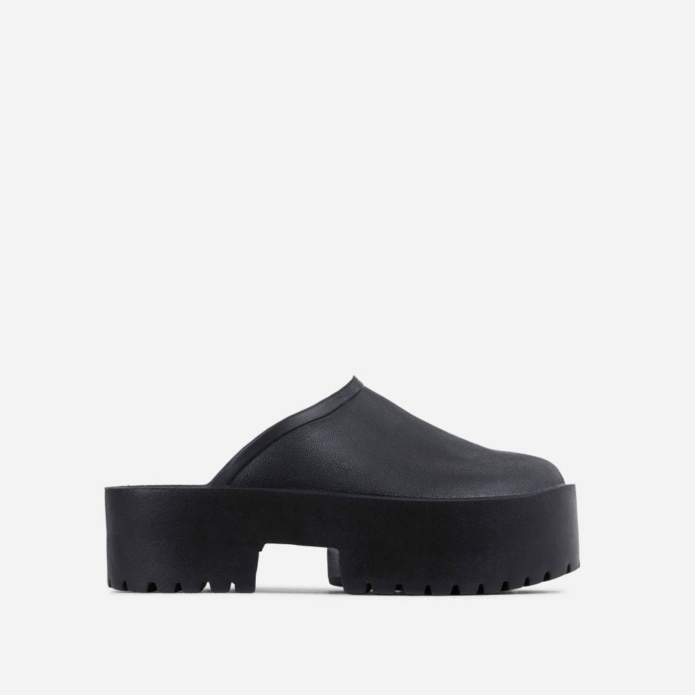 Castro Cleated Sole Closed Toe Platform Flat Mule In Black Rubber | EGO Shoes (US & Canada)