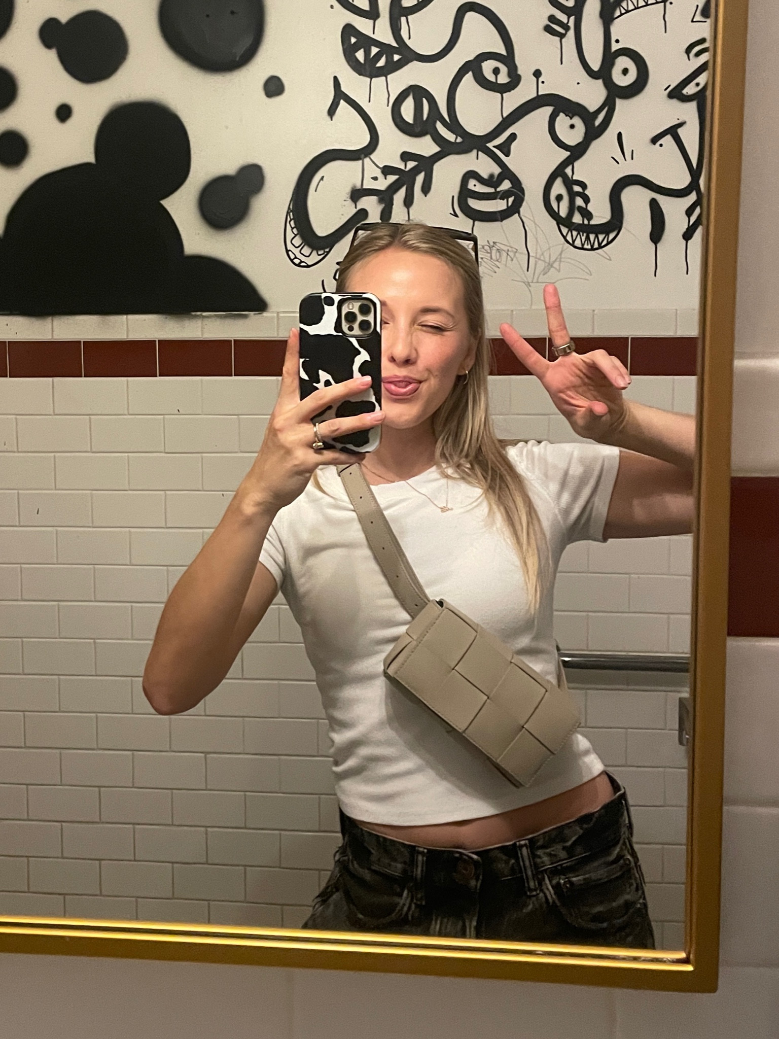 Bottega dupe crossbody #bottegaveneta #dupe #quince #ootd #style 

#LTKStyleTip #LTKFindsUnder100