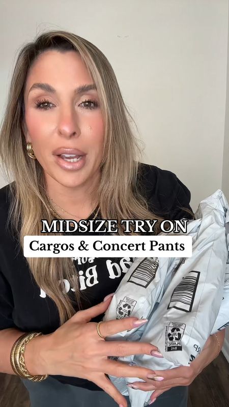 Amazon Cargos and Parachute Pants for the thic and midsize girls. 

“Category bad bitch” T-shirt from Etsy size XL. Also linked similar styles.

Cargo sizing:

1.Methyl Black satin stretchy cargo XL (tall girl friendly) 

2.Wdirara Sheer cargo (stretchy waist only$ XXL 

3.Versusa tie side XL 4.Cicybell green (did not work in the XL) 

5.Oyoangle green flap (no stretch) needed XL. Size up. 

6.Raisecome black fold over waist sz XL (no stretch) These were nice but could have done XXL for length & hip room. Not tall girl friendly. 5’6 and under.