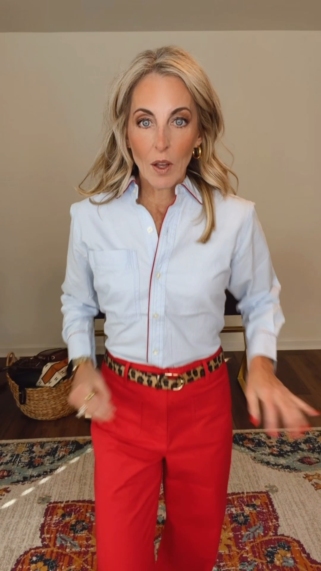 Smart crisp this free assembly contrast piped shirt brings modern flour to a timeless style… Looks great with your favorite red pants, linked some options here or denim  