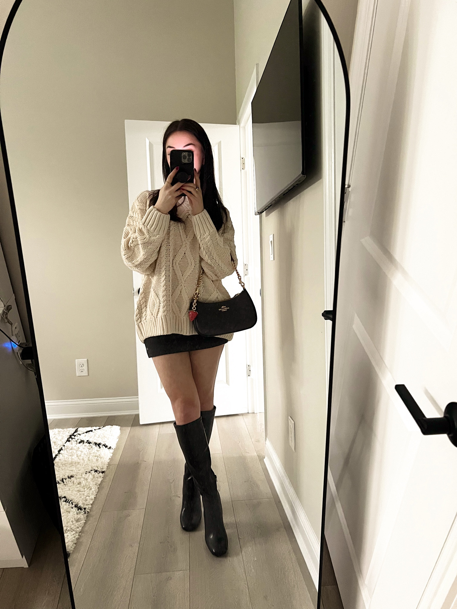 S/M in the sweater & XS in the skirt!

#LTKFindsUnder100 #LTKStyleTip #LTKSeasonal