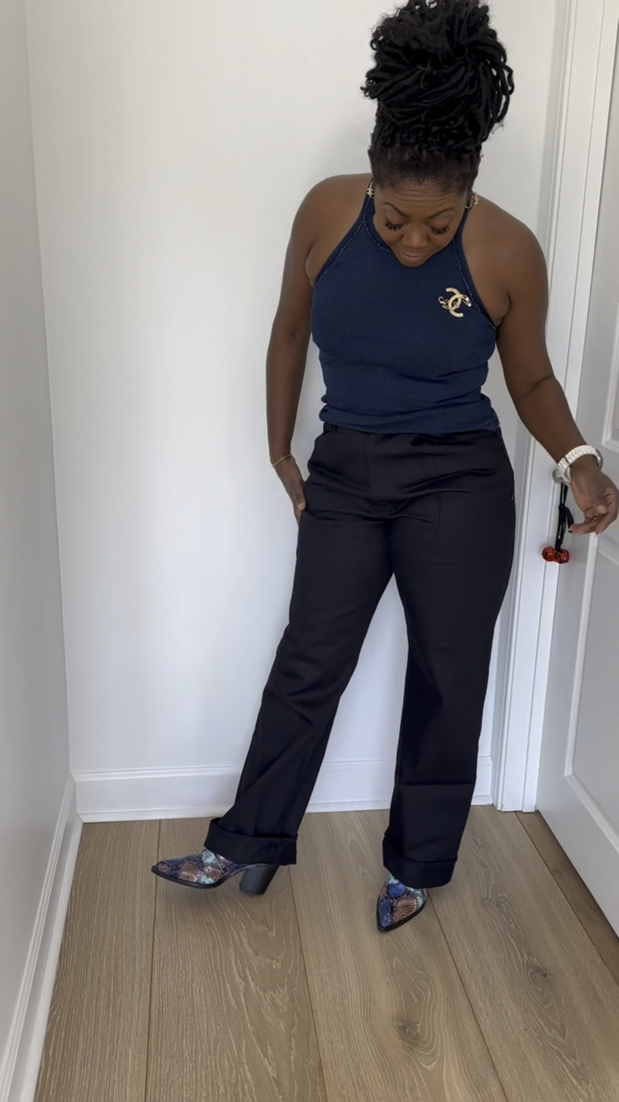 New jeans and top from Imogene and Willie. Can’t link on here, but found some great dupes! Shoes are Jeffrey Campbell and similar ones linked! 

Shirt size: M
Jean size: 28
Shoe size: 9 

#ltkvday 

#LTKTravel #LTKFindsUnder100 #LTKStyleTip