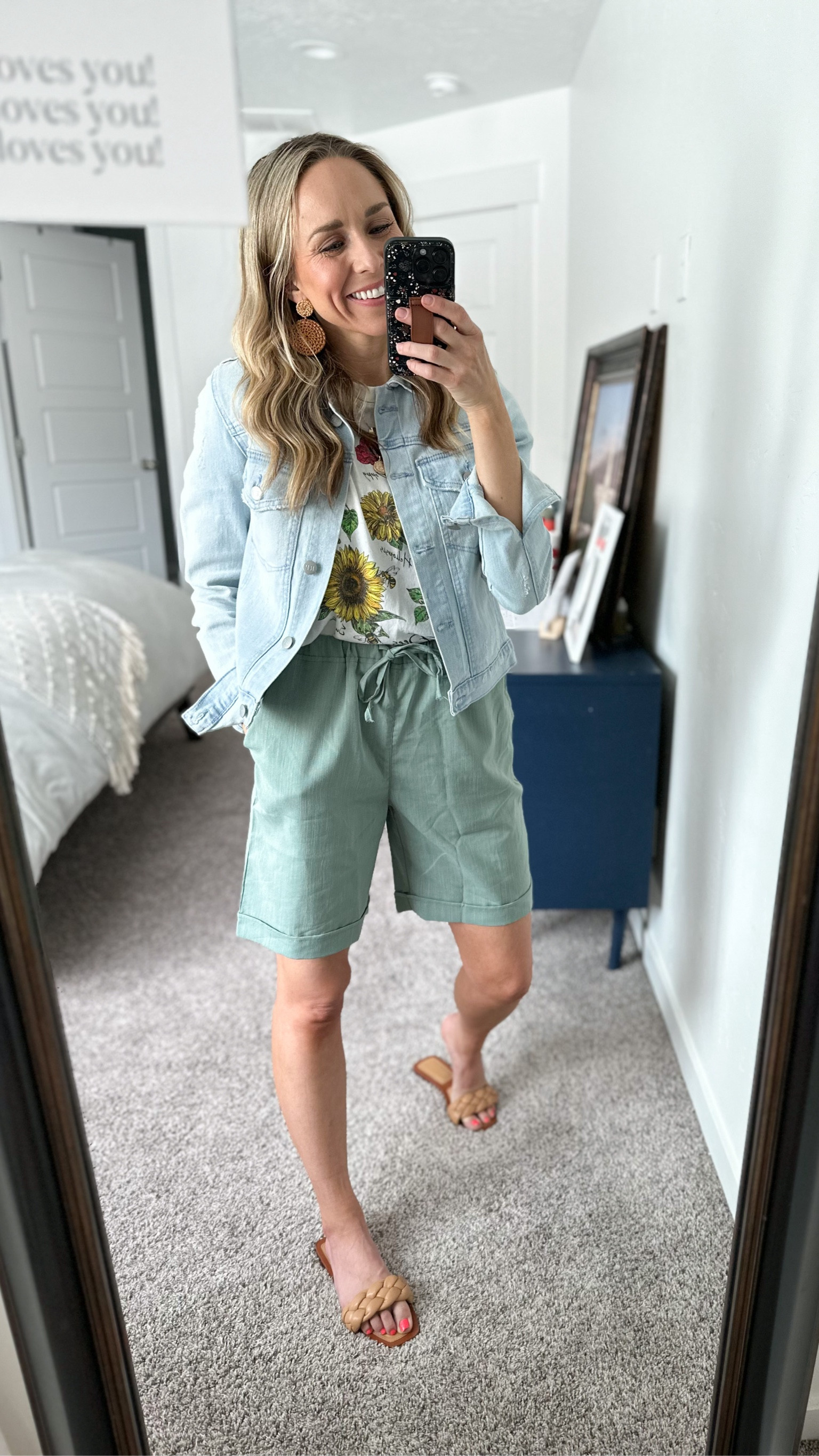 These Bermuda shorts from Amazon are great!

True to size.

#LTKFindsUnder50 #LTKStyleTip #LTKSeasonal