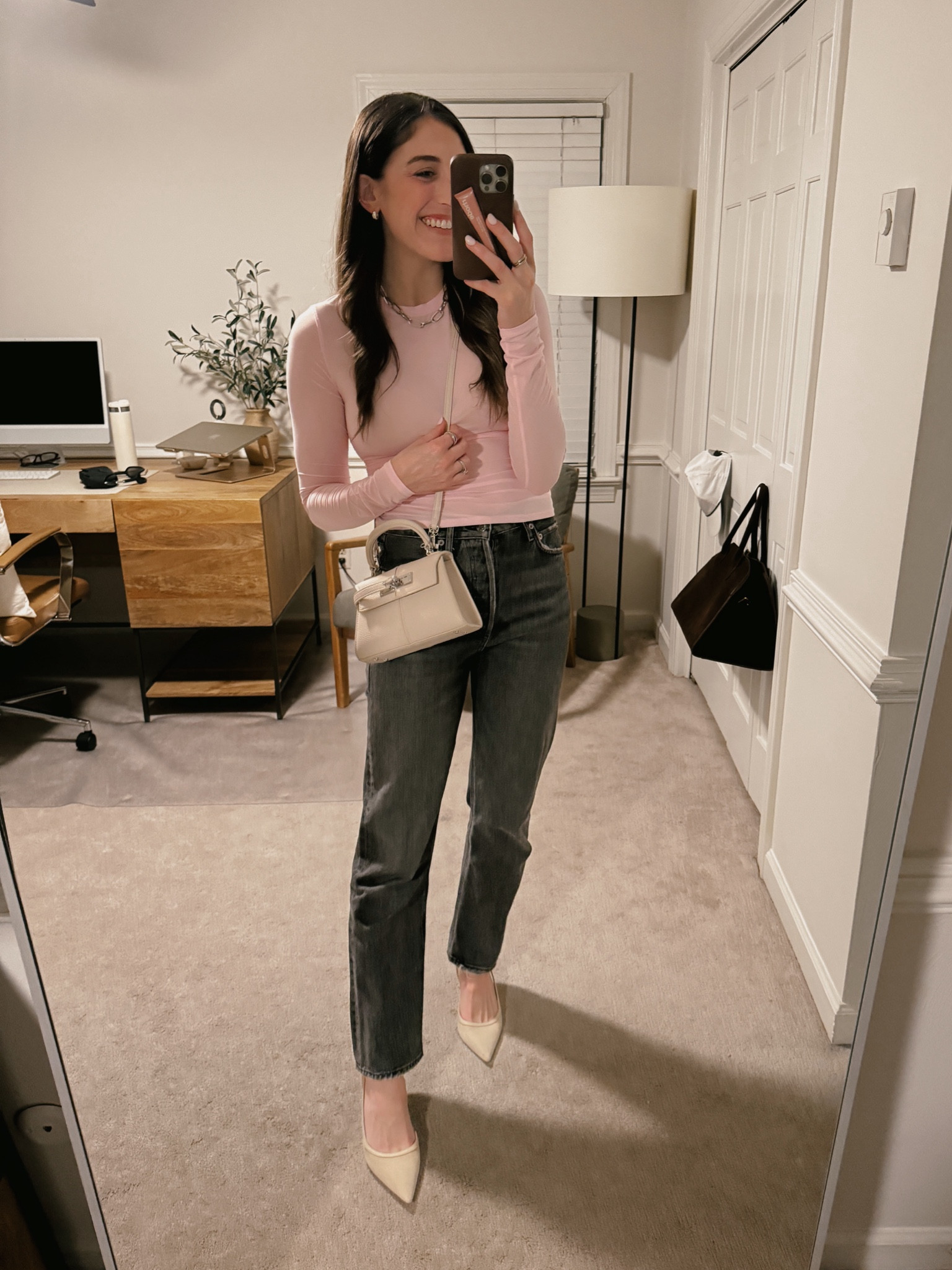 galentine’s dinner 💕

skims dupe top - wearing M. it’s sheer but works well with this bralette style. I also wore nippies under it because it’s so thin 🙃