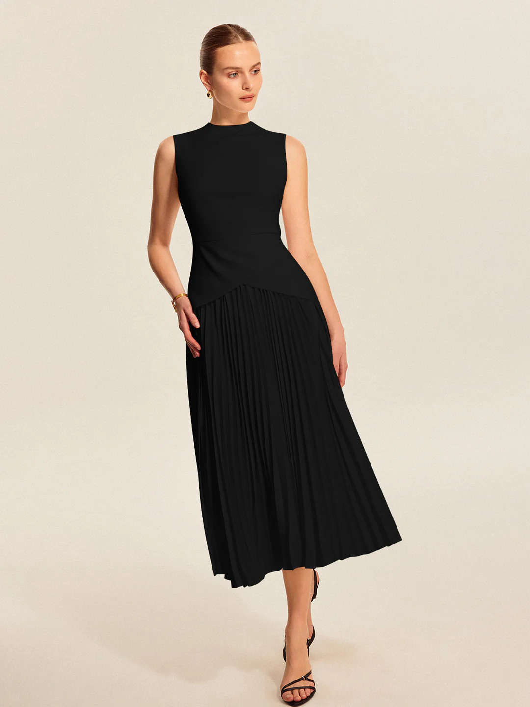 Sleeveless Pleated Dress | Commense