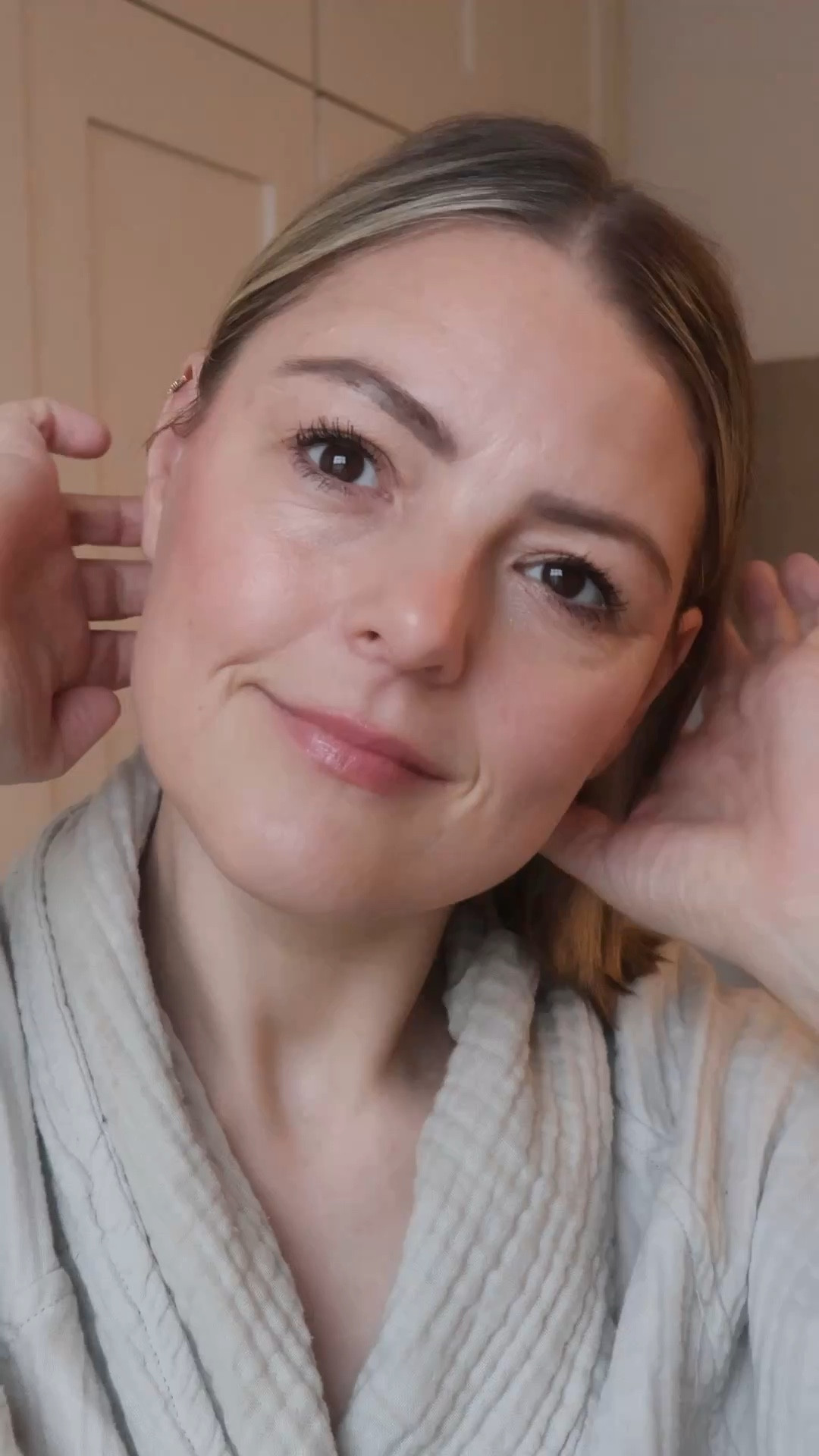 Really impressed with & other stories make up. Highly recommend if you love that glowy natural look 