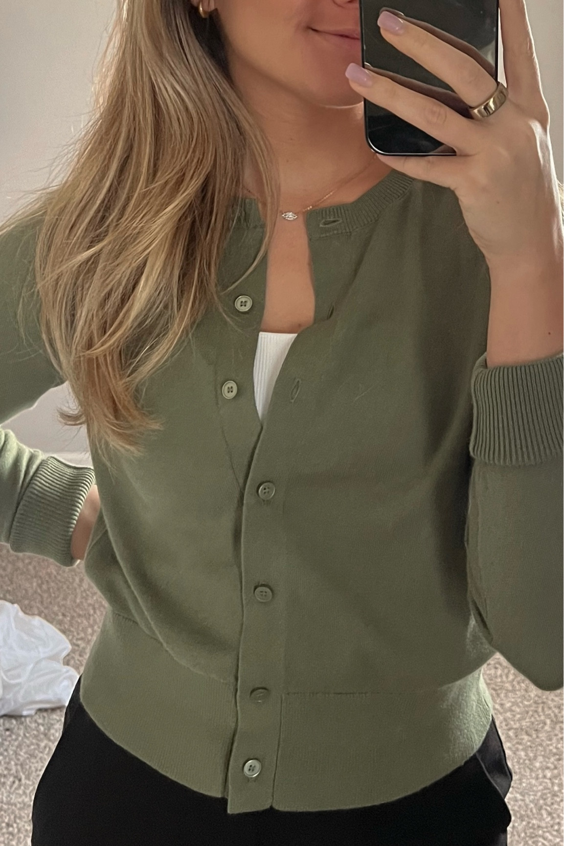 Fav summer-to-fall cardi 🤌🏼 Comes in so many colors 🎨