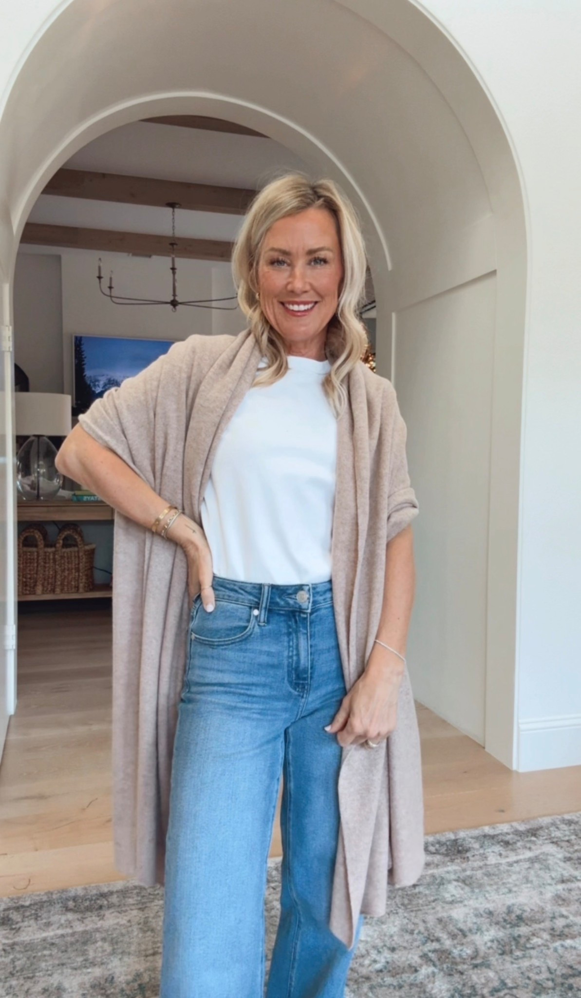 A cashmere wrap is such an essential piece to a closet and makes for a great holiday gift for the gals on your list! I bring mine with me almost everywhere and use it all the time! One Size 

#LTKHoliday #LTKGiftGuide #LTKSeasonal