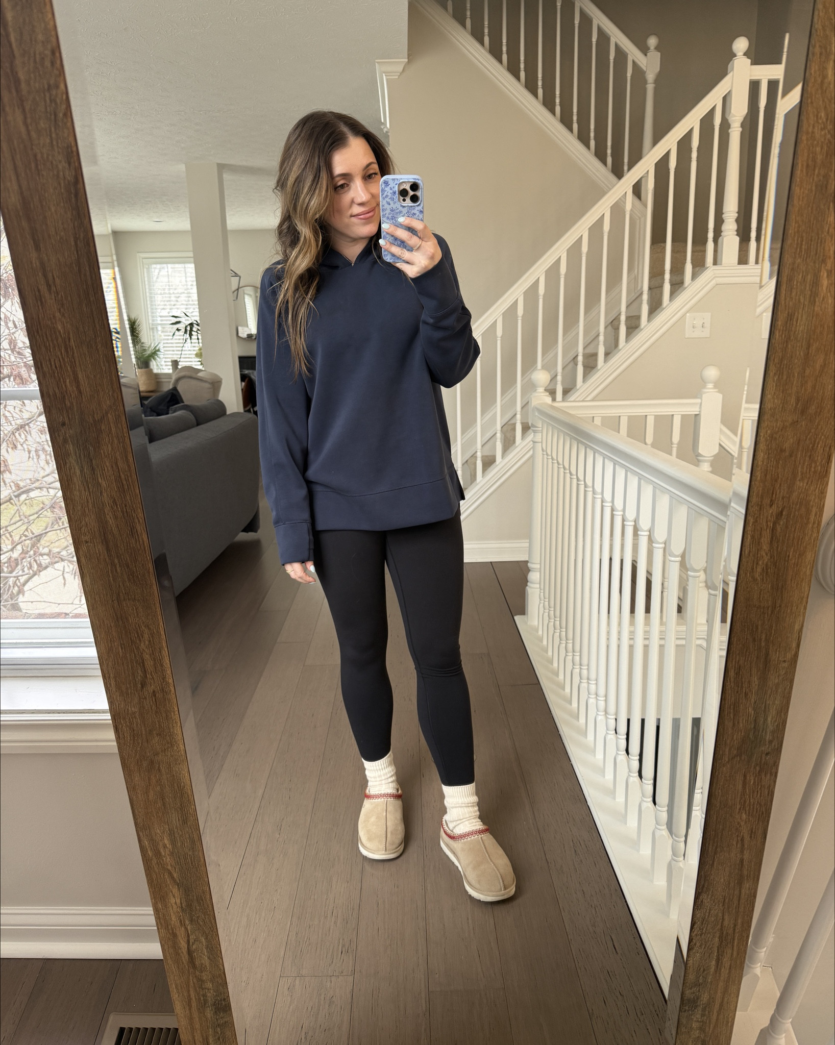 Legging friendly scuba hoodie that’s affordable 👏 SUPER comfy - every time it’s in the laundry, I’m missing wearing it! 😂  This would be a great travel day / airport outfit!

#LTKTravel #LTKFindsUnder50 #LTKStyleTip