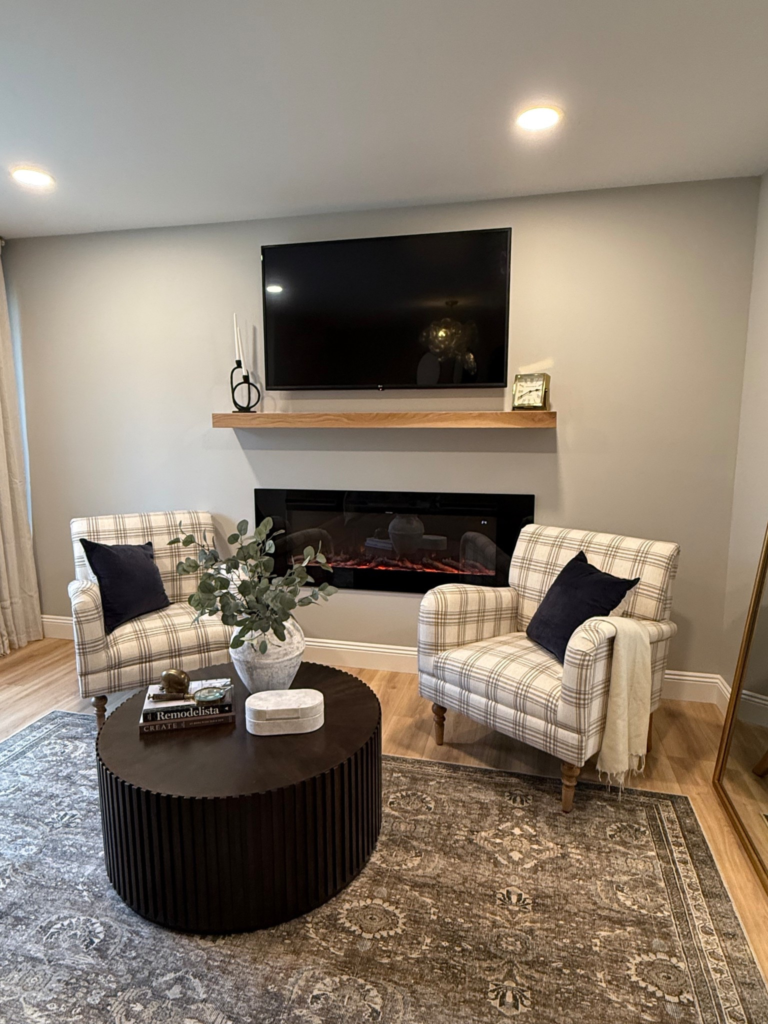 Our Primary Bedroom Sitting Area

#remodel #design #cozy #relax
