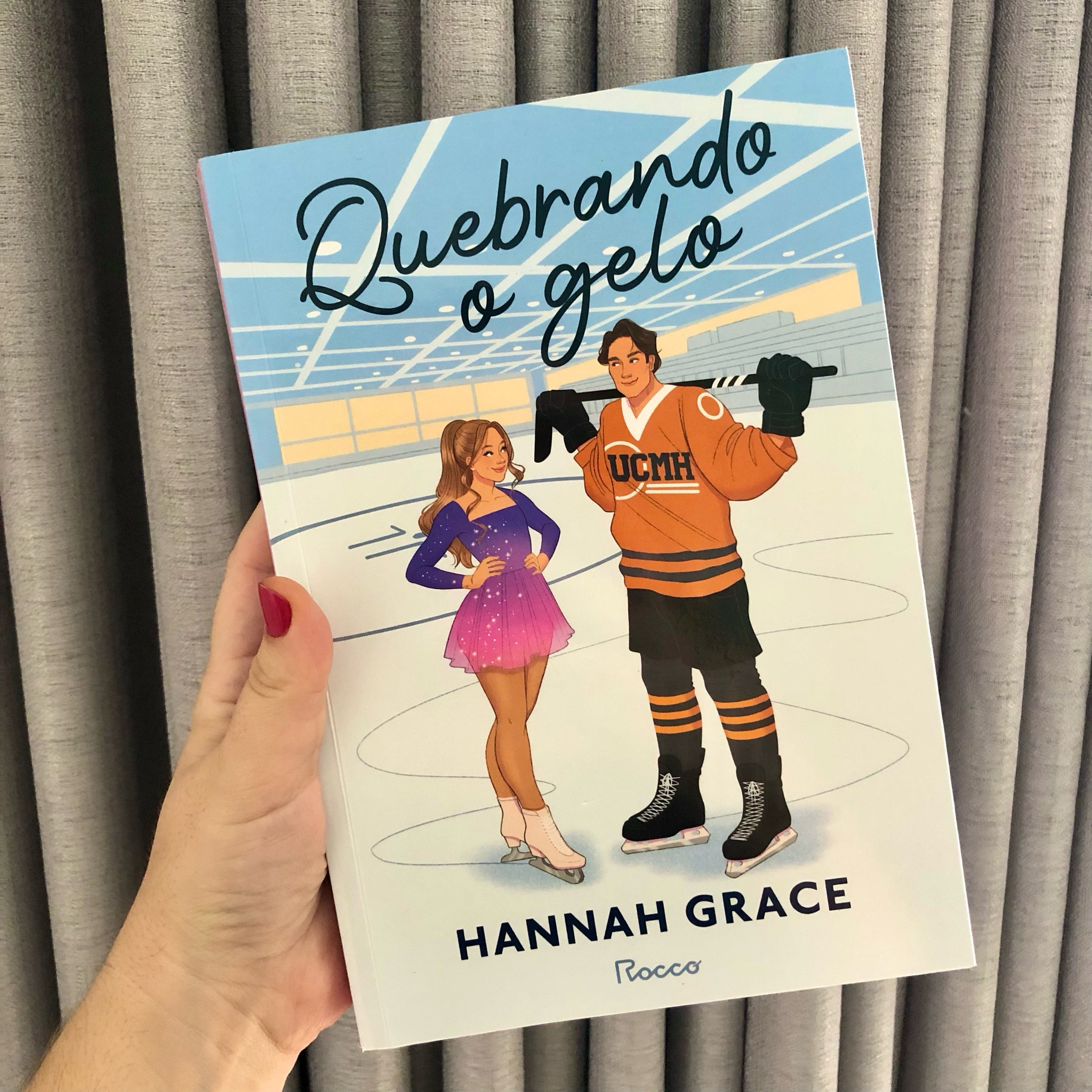 Mais uma leitura finalizada ✅
Gostei bastante apesar de não ser meu tipo de casal favorito, tem muitas cenas 🔞 mas é fofo ao mesmo tempo, vale a pena a leitura 😉

#LTKhome #LTKfitness #LTKbrasil