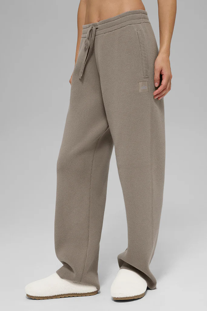 Scholar Straight Leg Sweatpant - Light Cocoa | Alo Yoga (US)