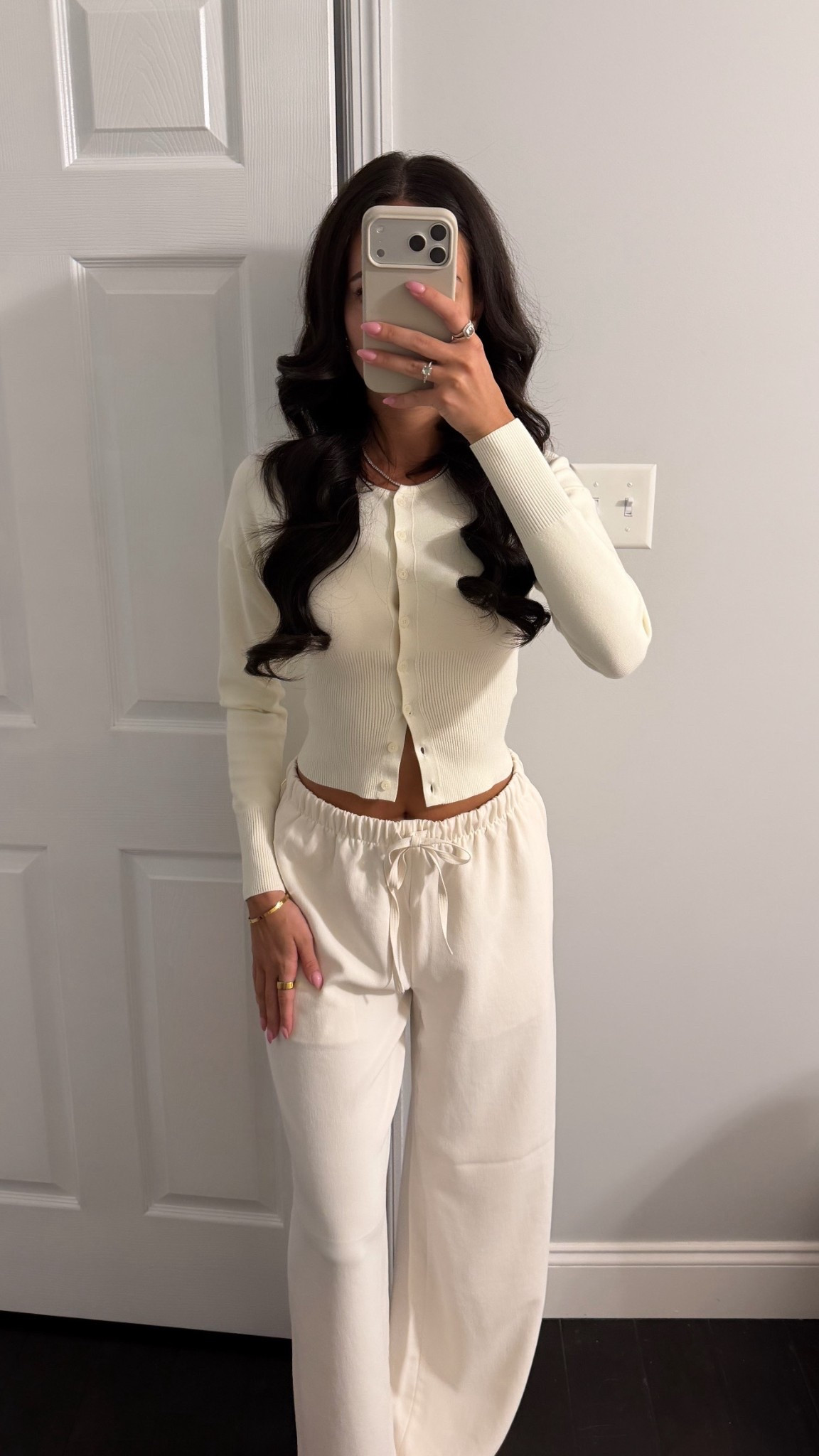 Ootd🫶🏻 pants size m (sized up) & top size xs

#LTKootd #LTKTall #LTKgrwm