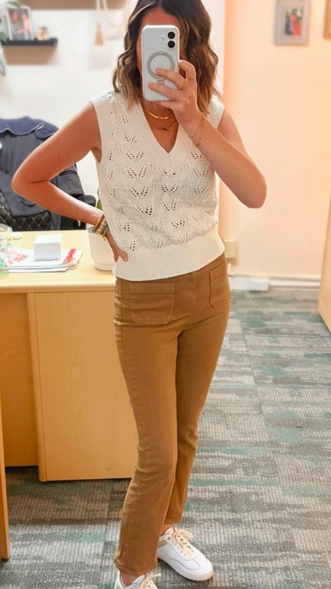 We love a good sweater vest😍

#LTKootd #LTKSaleAlert #LTKOver40