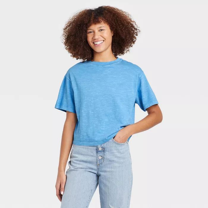 Women&#39;s Short Sleeve Boxy T-Shirt - Universal Thread&#8482; Sky Blue M | Target