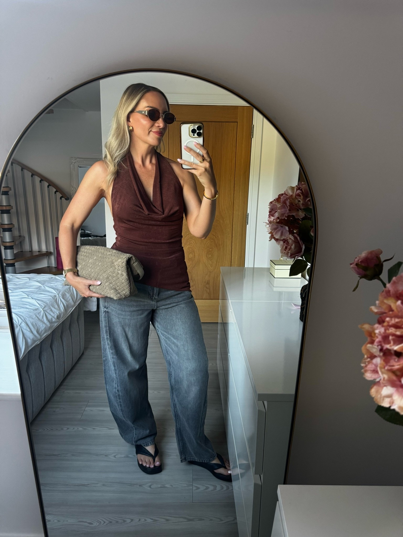 A casual summer outfit idea that flatters an hourglass figure 🫶🏼

I’m wearing a size S for n the top and a size 12 in the jeans

#LTKsummer #LTKstyletip #LTKbag