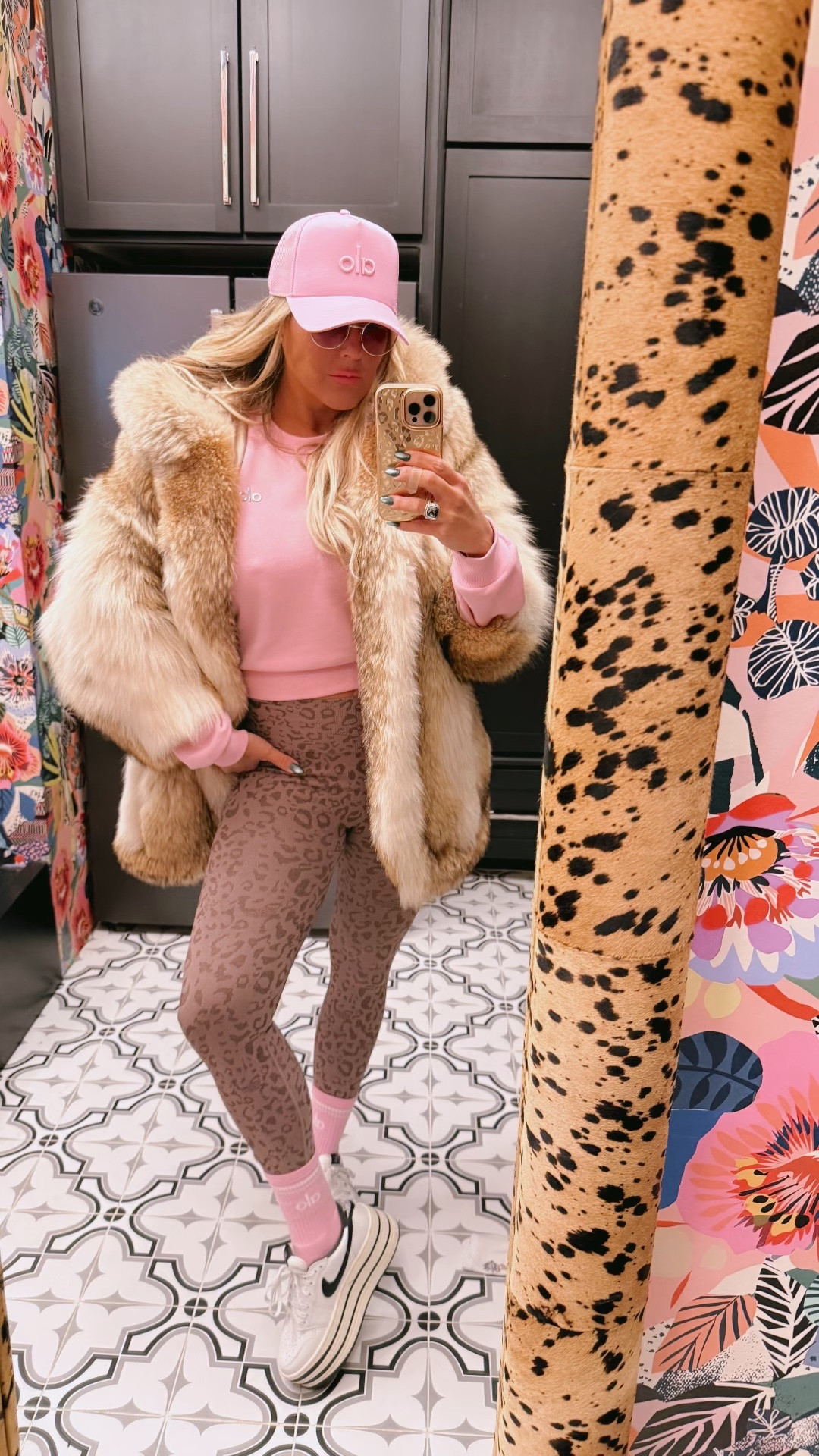 Full day of sports mom lewk 💗 This candy pink @Alo Yoga collection is pure happiness. 🌸

#LTKootd #LTKdayinmylife #LTKmomlife