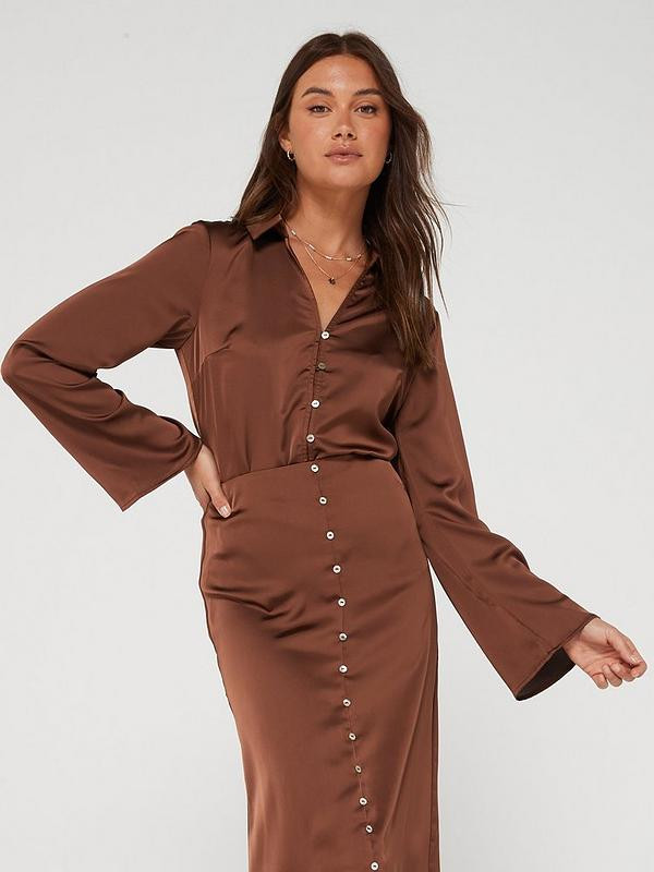 Vero Moda Jessa Long Sleeve V-neck Satin Shirt - Brown | Very (UK)