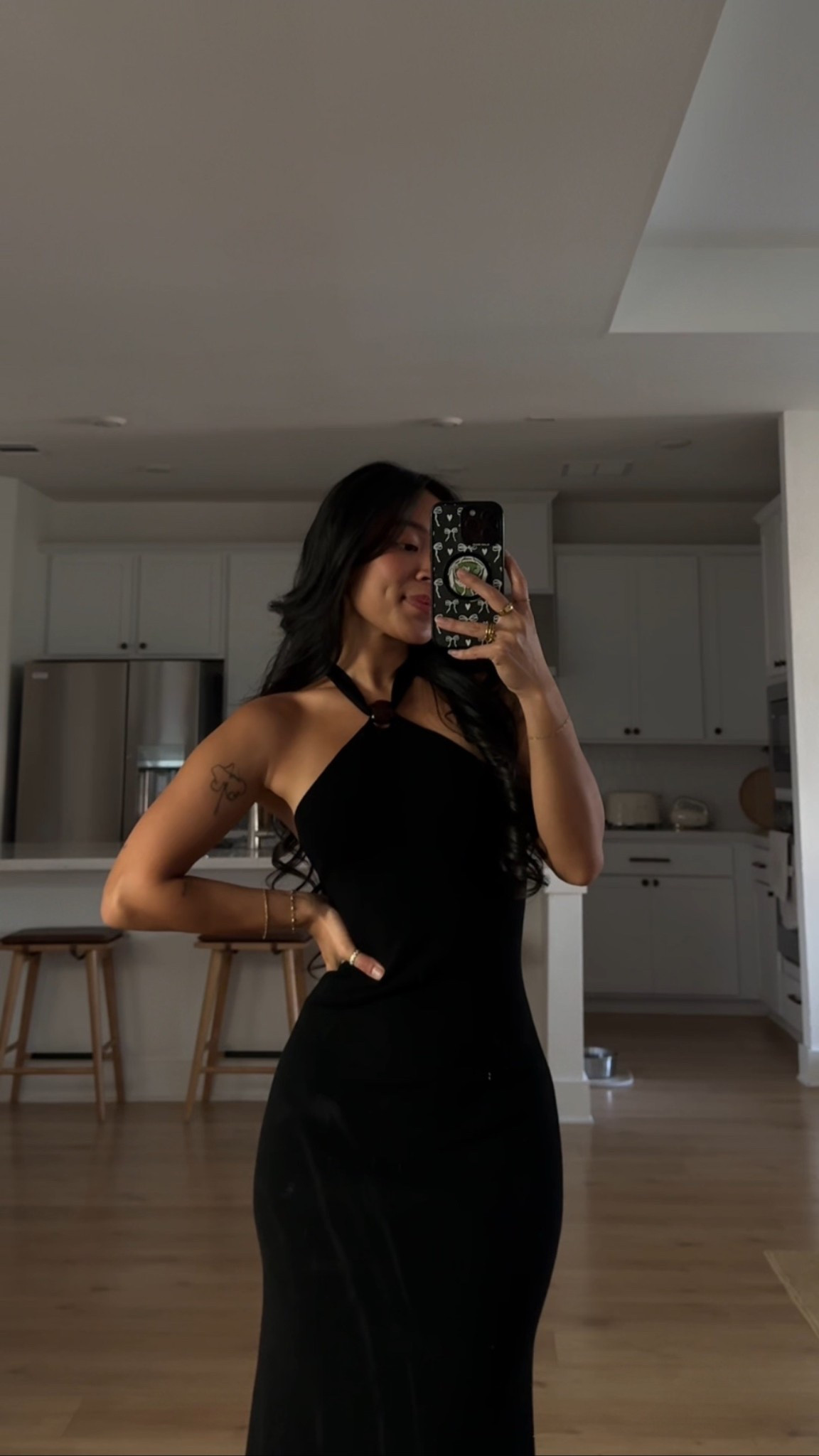 Perfect date night black dress 🖤✨

#LTKStyleTip #LTKPetite #LTKHoliday