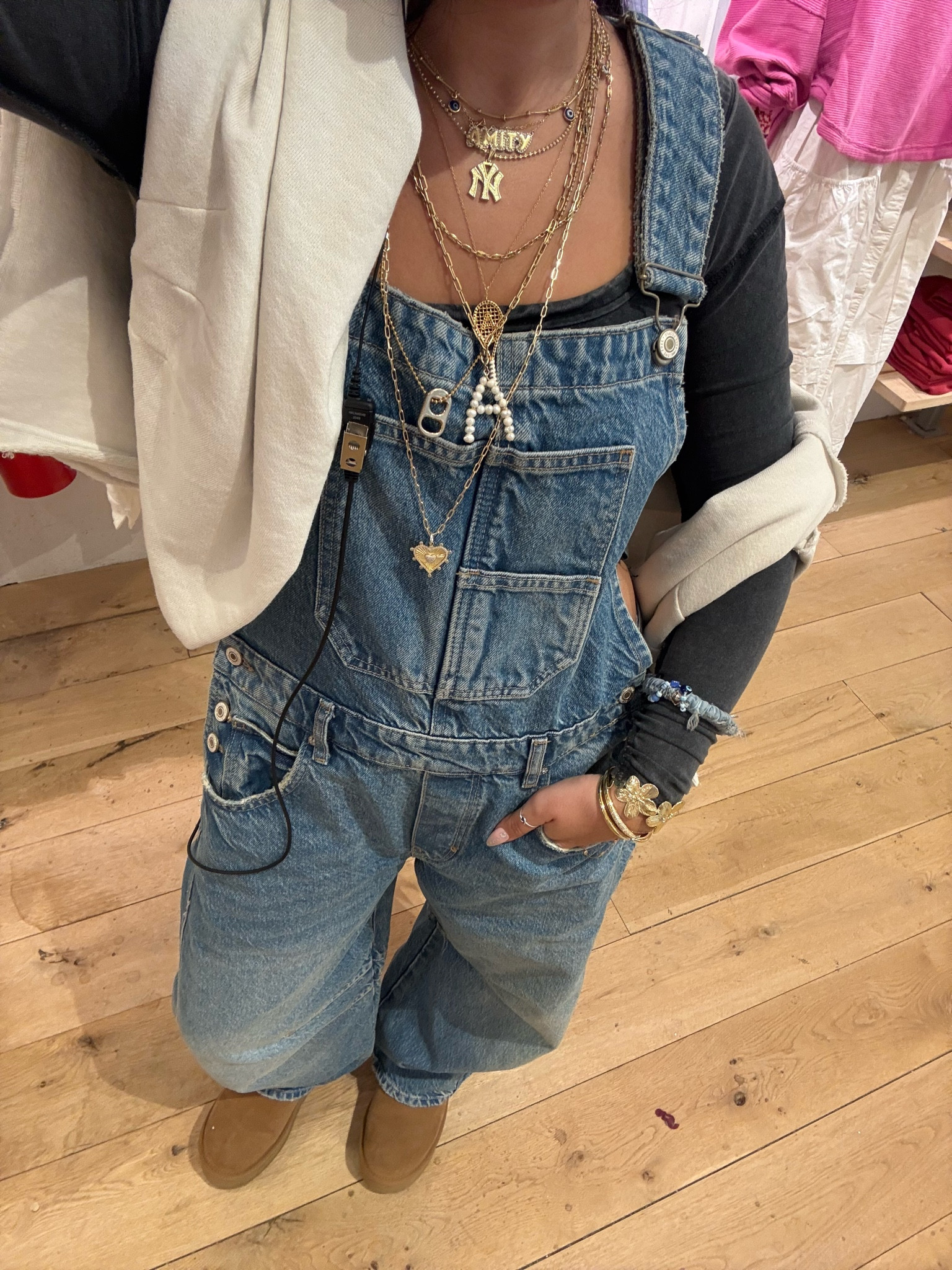 top is old free people! it’s the can’t let go tee
overalls - size small
sweater - size xs
