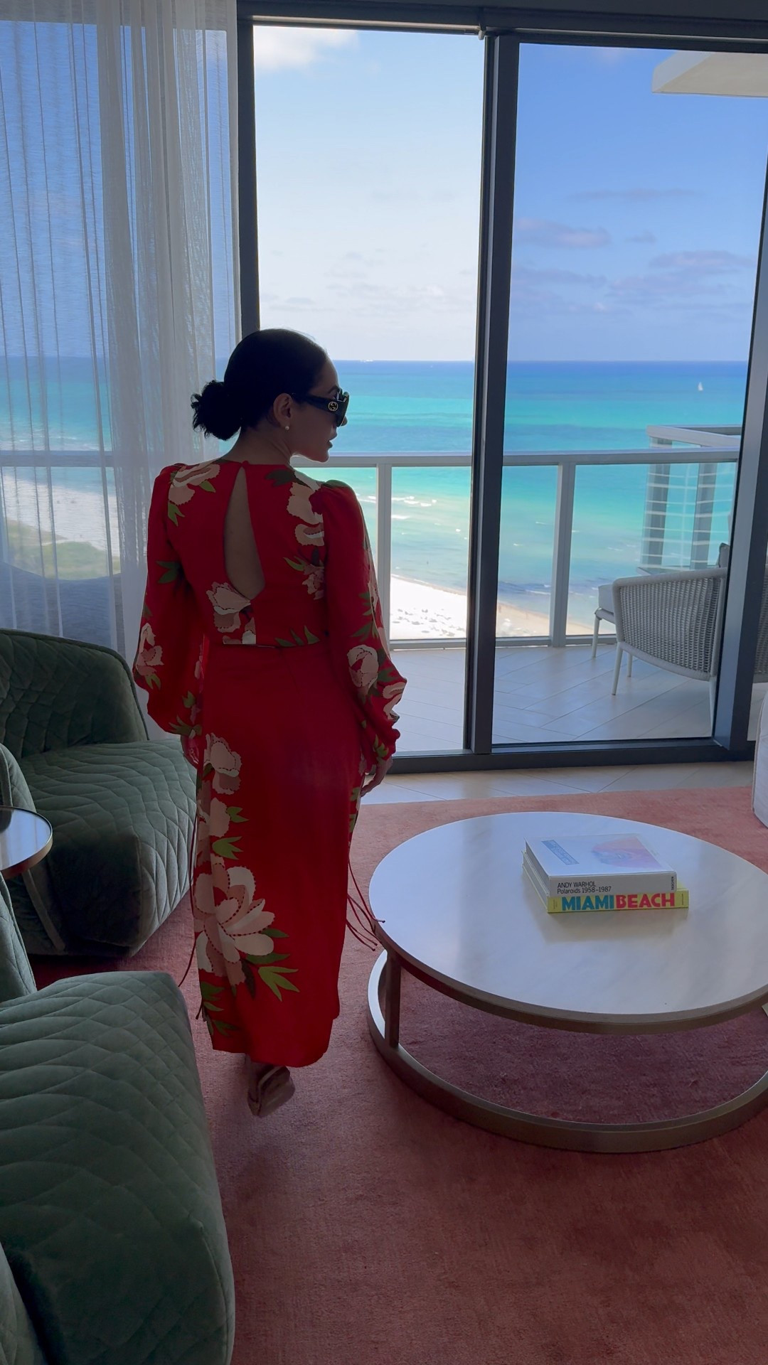 Miami 🩵🧡

#LTKSeasonal #LTKTravel #LTKSaleAlert