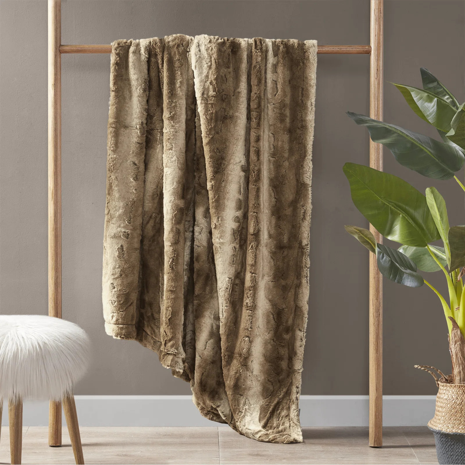Madison Park Zuri Oversized Faux Fur Throw & Reviews | Wayfair | Wayfair North America