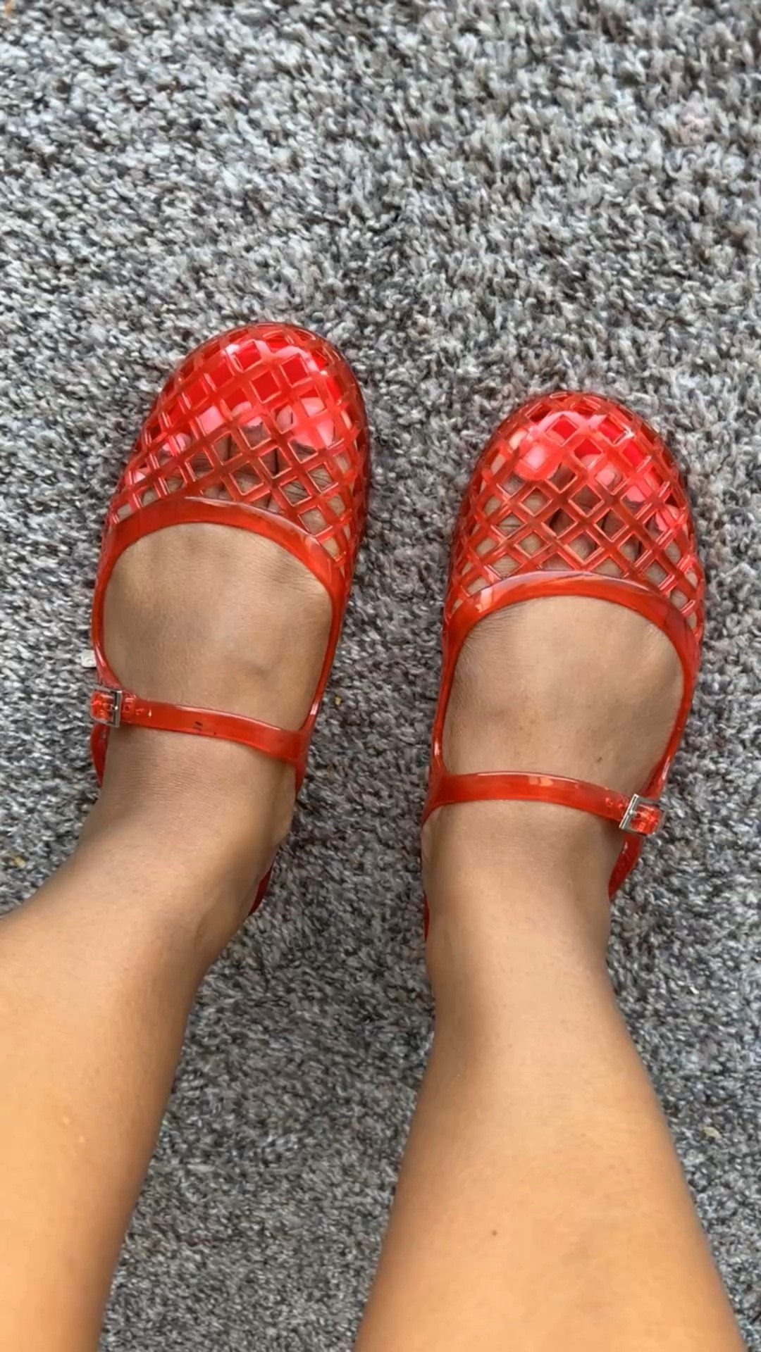 Jelly shoes

#LTKootd #LTKdayinmylife #LTKActive