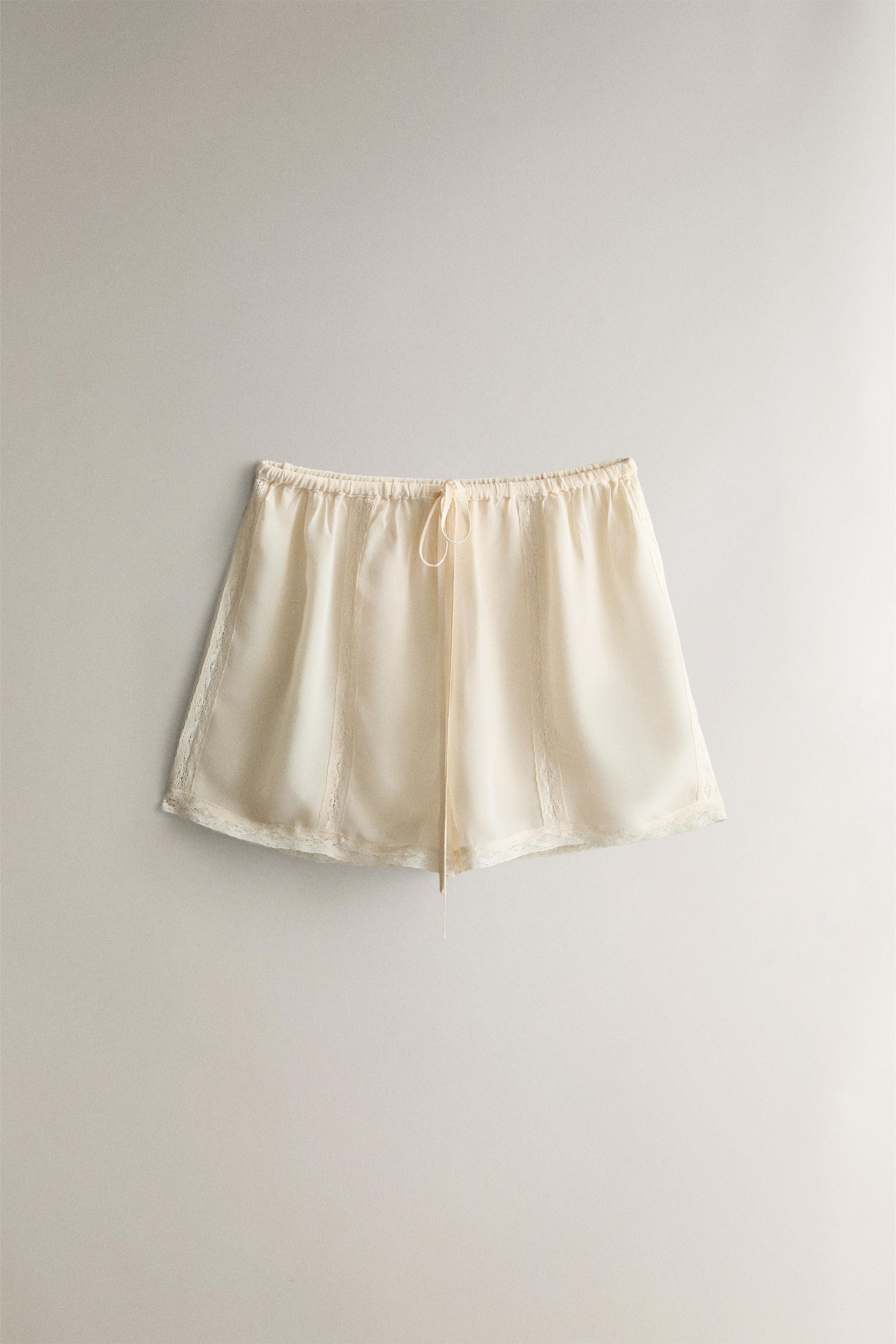 SHORTS AUS BAUMWOLLE MIT SPITZE | Zara DE
