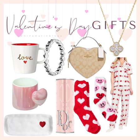 Valentine’s Day
Valentine’s Day gift guide 
Valentine’s Day pajamas

#LTKfindsunder50 #LTKSeasonal #LTKGiftGuide