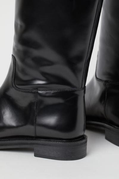 Leather boots | H&M (UK, MY, IN, SG, PH, TW, HK)