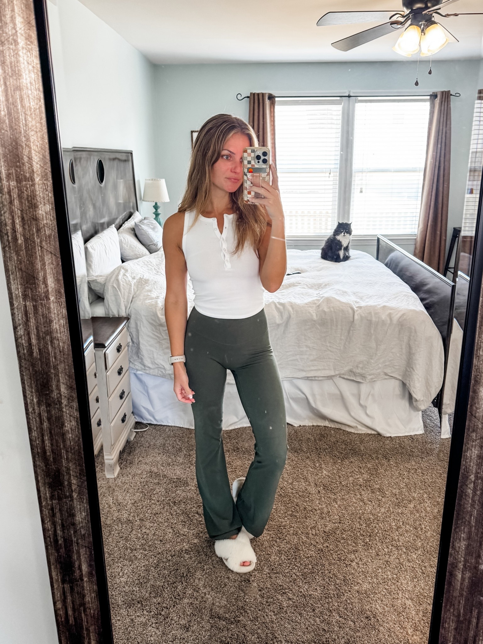 Wearing an XS in top & bottom. Tank is only $8!!

#LTKActive #LTKSeasonal #LTKFindsUnder50