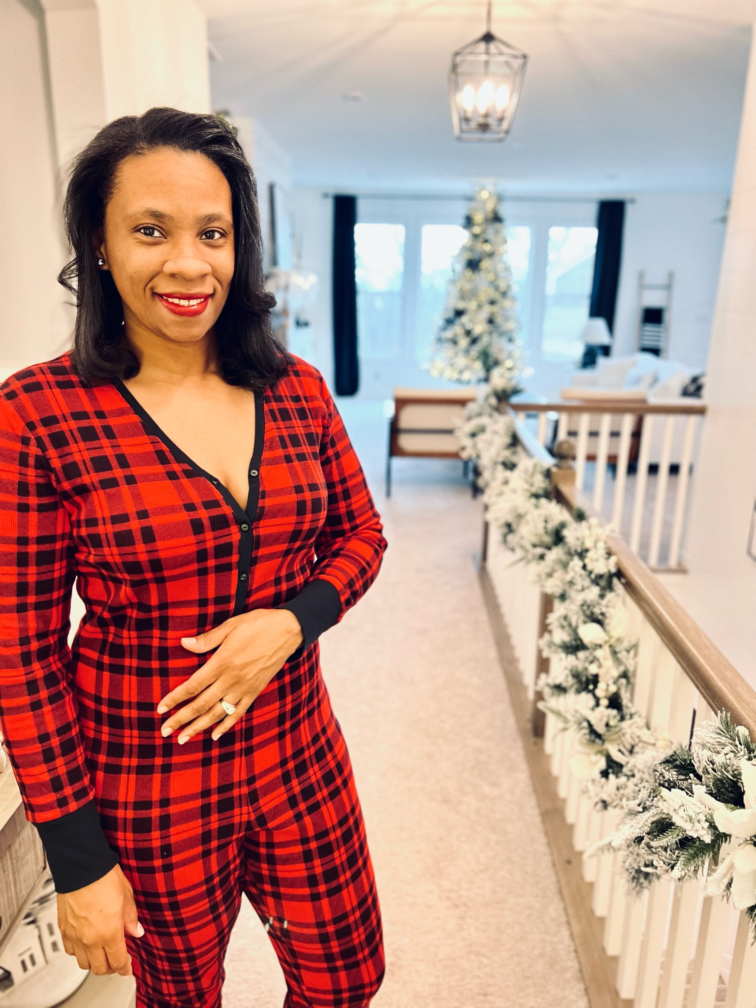 It’s Christmas time so of course I had to find some festive beautiful pjs. I’m 5’7 and wearing a LG it does run a bit big so next time I may size down but super comfortable. 

#LTKhome #LTKbeauty #LTKHoliday