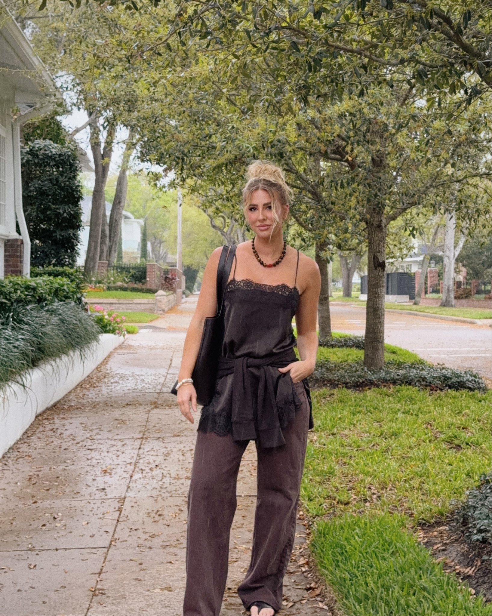 All brown spring outfit? Yes.

I love these jeans it’s like wearing sweatpants and then paired the jeans with a dainty tank for a touch of feminine to the outfit 

#LTKootd #LTKSeasonal #LTKgrwm