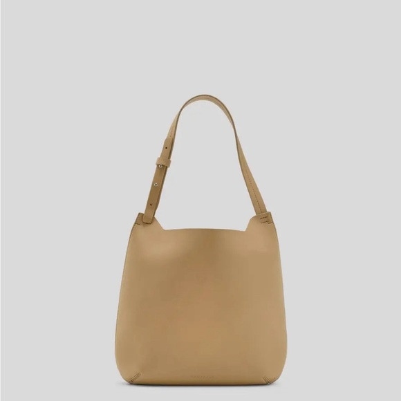 Everlane The Cactus Leather Hobo Bag Cashew [NEW] [MSRP: $150] | Poshmark