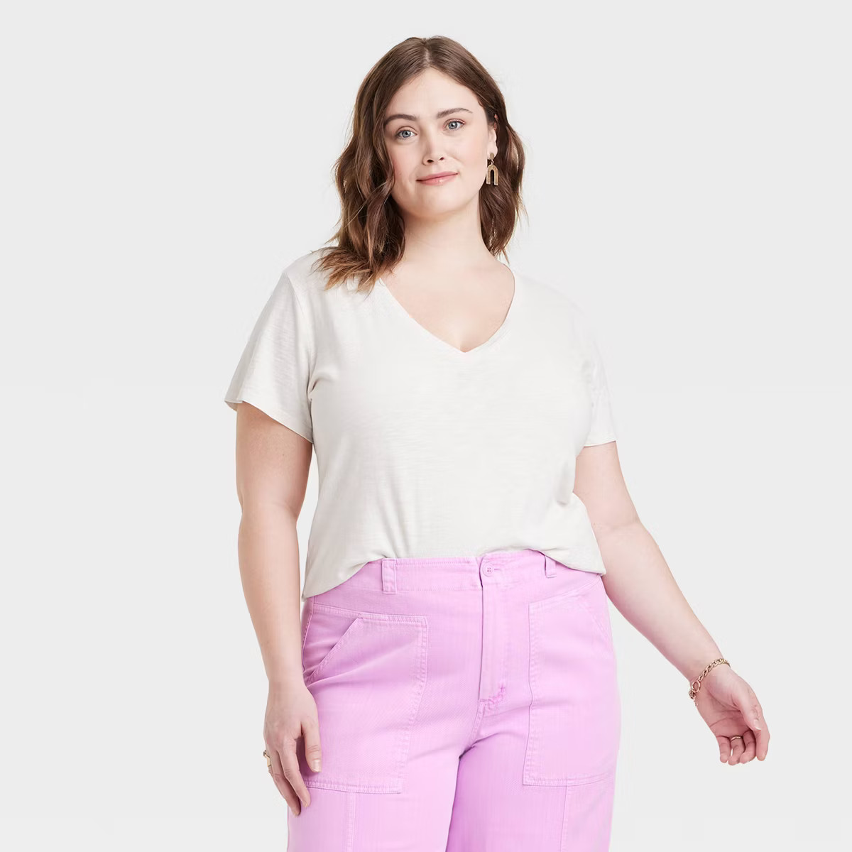 Women's Fitted V-Neck Short Sleeve T-Shirt - Universal Thread™ | Target