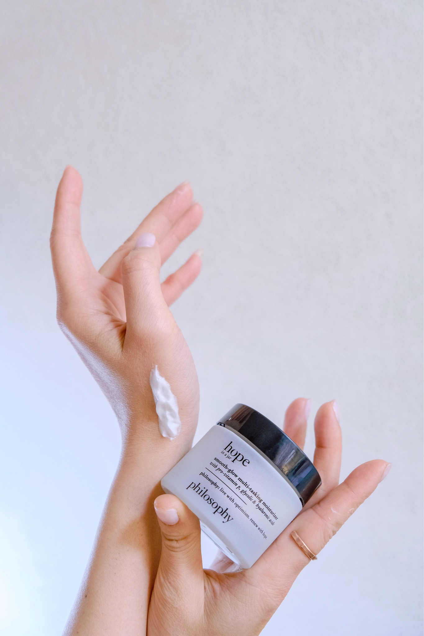 
FREE CHARCOAL PURITY CLEANSER WITH ALL ORDERS $50+ | CODE: SURPRISE
=============================
the Hope in a Jar Renewing Moisturizer (upgraded version), which is part of the High-Performance Renewing Hydrating series. It has a highly effective formula with hyaluronic acid for hydration and high-purity glycolic acid for gentle exfoliation, which helps to renew the skin in one go. I have sensitive skin prone to breakouts, but this moisturizer did not cause any issues for me. The texture is lightweight and creamy, making it easy to apply and absorb quickly. It feels pure and nourishing, and leaves my skin feeling hydrated, plump and elastic. The next morning, my skin looks radiant and my makeup goes on more smoothly. After a few days, I noticed that my fine lines and pores were less visible. Plus, it has a unique fresh scent, which I really like.

#philosophy #skincare #skincareroutine #under50 #cream #moist

#LTKstyletip #LTKFind #LTKunder50