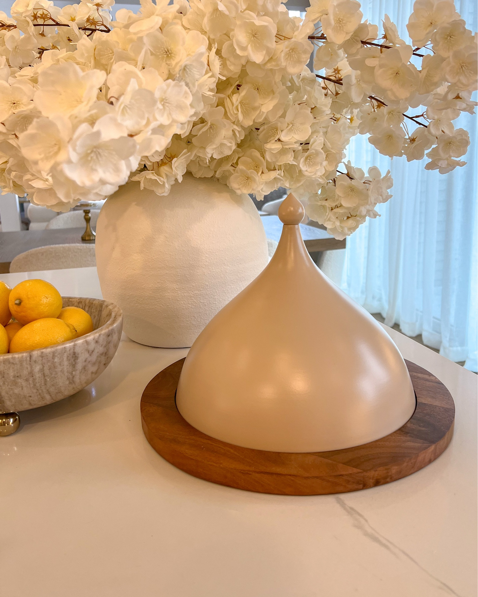 Love this modern looking tray with the matte finish on the lid! Perfect to keep treats and dates fresh while serving stylishly. 

#LTKHome #LTKStyleTip