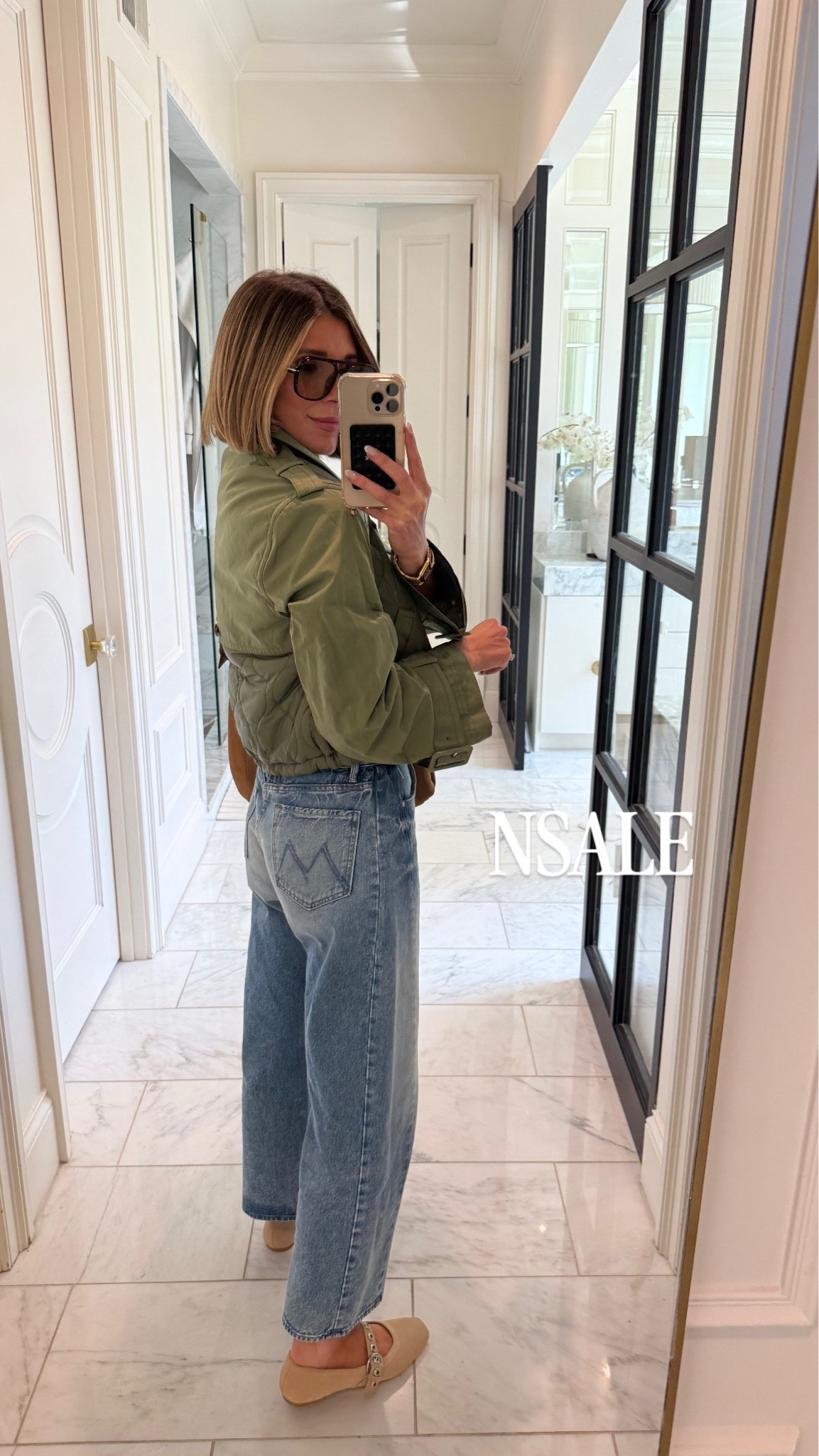 This crop NSALE jacket by Veronica beard is so good! I'm wearing size small fits tts