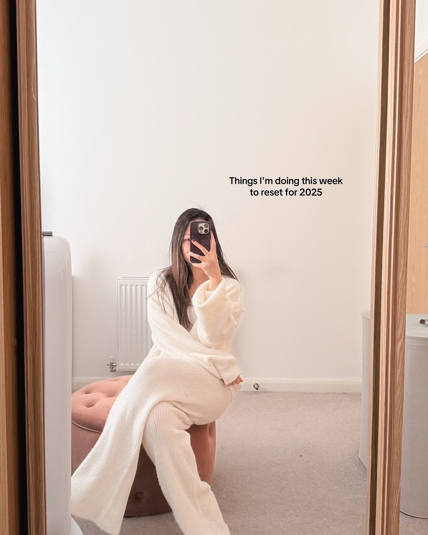 Starting the year right. This year, let’s swap overwhelming resolutions for small, achievable goals. #home #apartmenttherapy