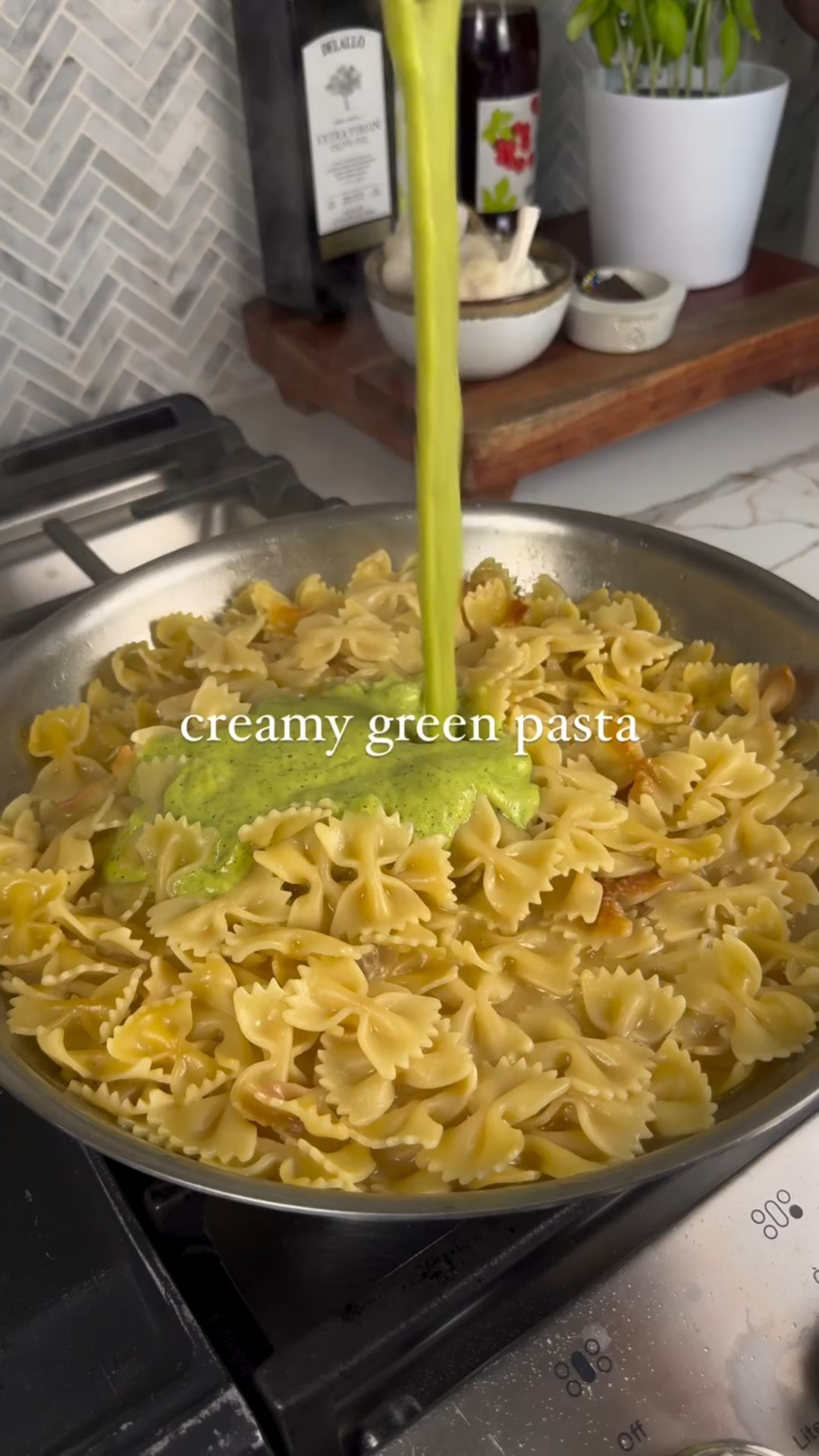 Creamy green pasta 🍝 

Follow @fridasofiaeats + comment “Recipe” for a link to this recipe 💚

A friend of mine brought me some locally grown zucchini last week and another some pesto made from basil in her garden 💚 I decided to use them making a sauce for pasta and it turned out deliciously! My kids ate this and they had no idea it had a ton of veggies hidden 🙊

1 very large zucchini or 2-3 medium ones
2/3 lbs pasta - I used @delallofoods farfalle 
4 cups chicken broth
1/2 cup cream
1/4 cup Parmesan cheese
1/4 cup pesto 
12 oz (240g) chicken sausage

1. Wash zucchini and slice up into smaller pieces. Cut up chicken sausage into bite sized pieces. Add both zucchini and sausage to a sheet pan, seperatley. Drizzle olive or avocado oil over zucchini and mix. Bake in oven at 400F for about 25 minutes, or until sausage is cooked and crispy and zucchini is roasted.

2. Remove from oven and mix zucchini in a blender or food processor, along with 1/4 cup of the cream. Blend until smooth. 

3. In a large pan, add some olive and then your pasta. Toast and stir for a minute before adding broth. Cook for 10 minutes or until most liquid has been absorbed. 

4. Once almost all liquid has been absorbed, add puréed zucchini, pesto, remaining cream, and Parmesan cheese. Stir to combine everything, add sausage or serve on the side. Season with salt and pepper.