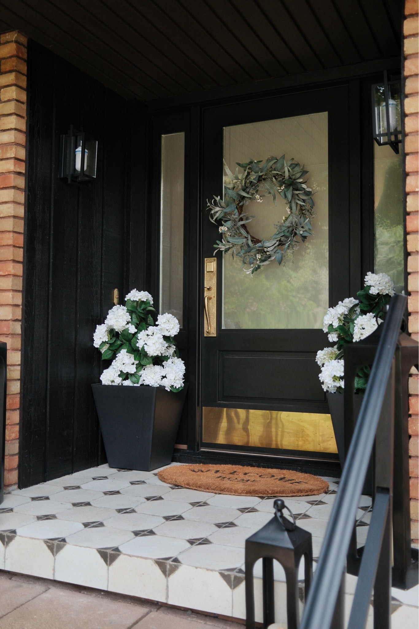 Tiled our front porch and I’m in love!! #diy

#LTKHome #LTKSeasonal