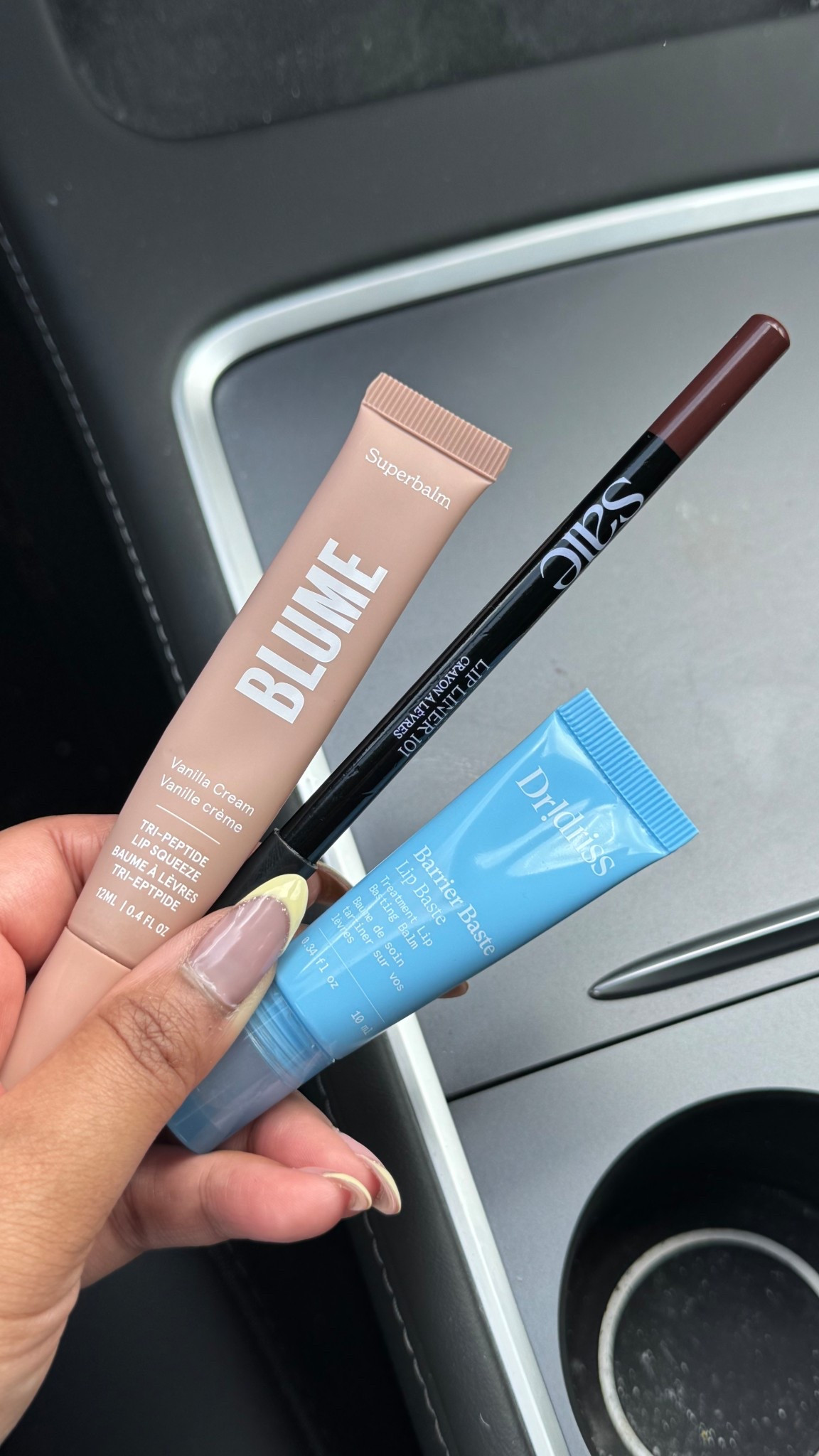 gym lippie essentials 

#LTKbeauty #LTKfitness #LTKcanada