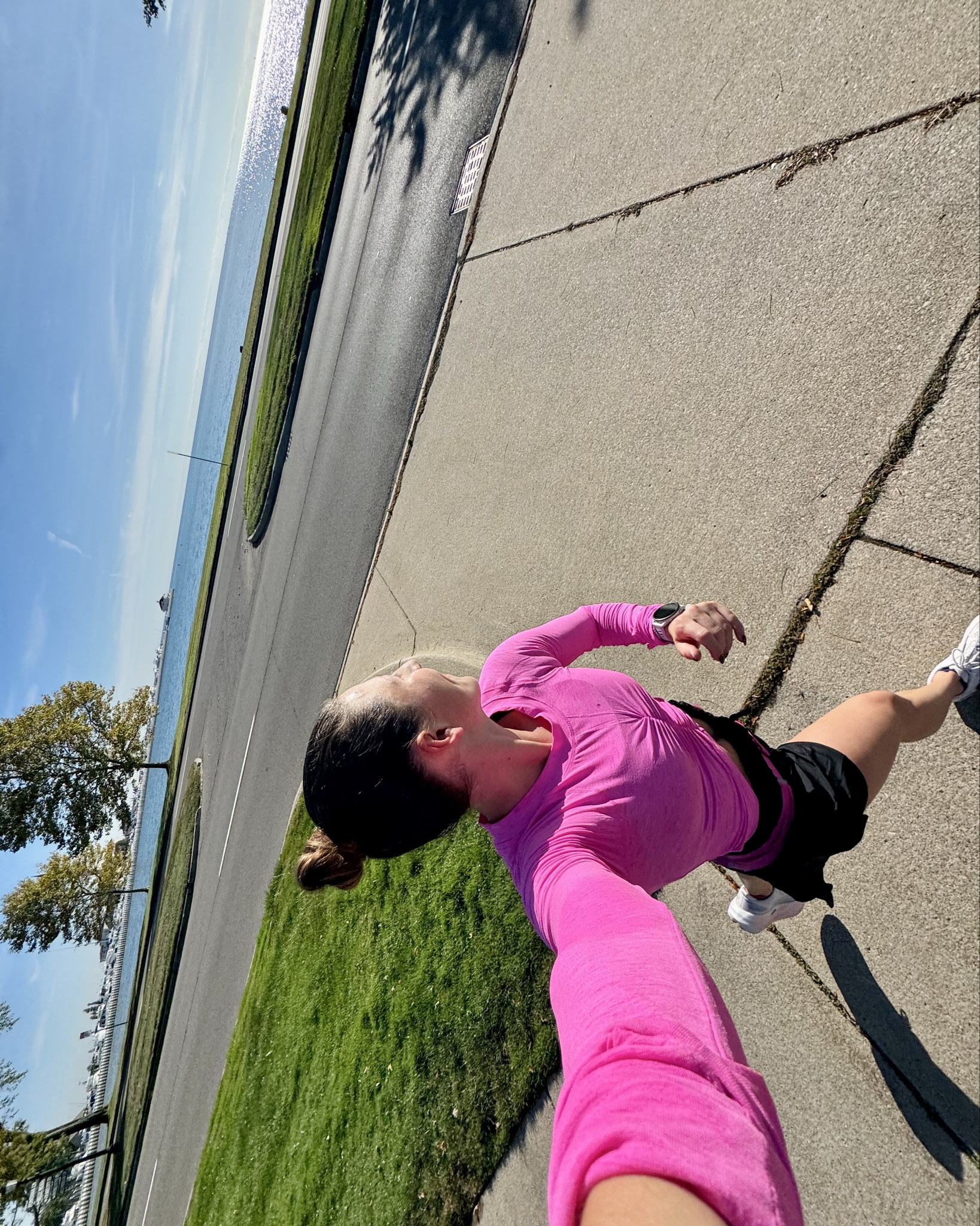 Loving this pink running outfit!! Nothing like some fun colors while you run🩷

#LTKActive
