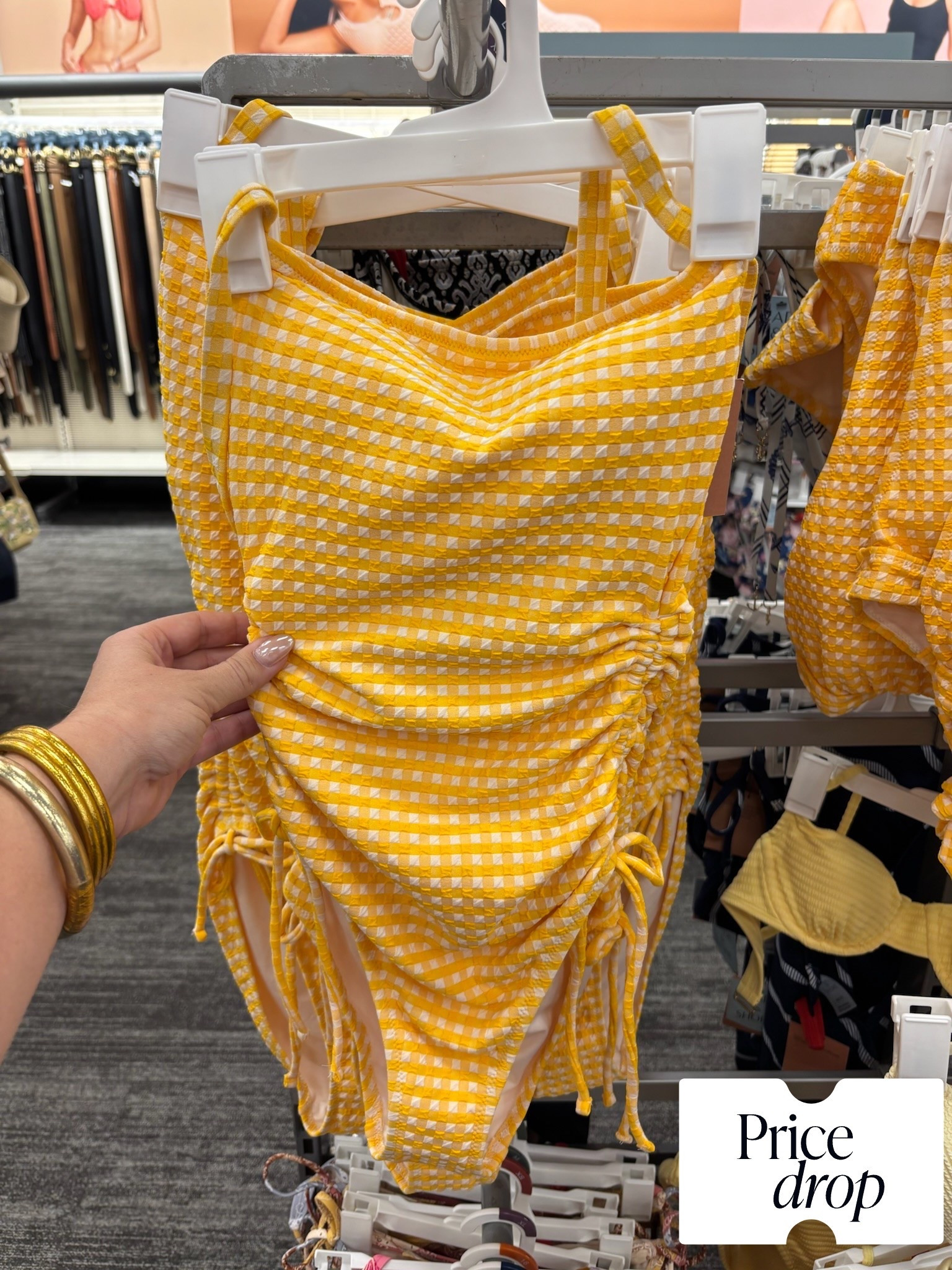 Love this yellow gingham swimsuit + it is 40% off!!!

Summer, swim, vacation, beach vacation outfit @Target

#LTKootd #LTKSaleAlert #LTKSeasonal