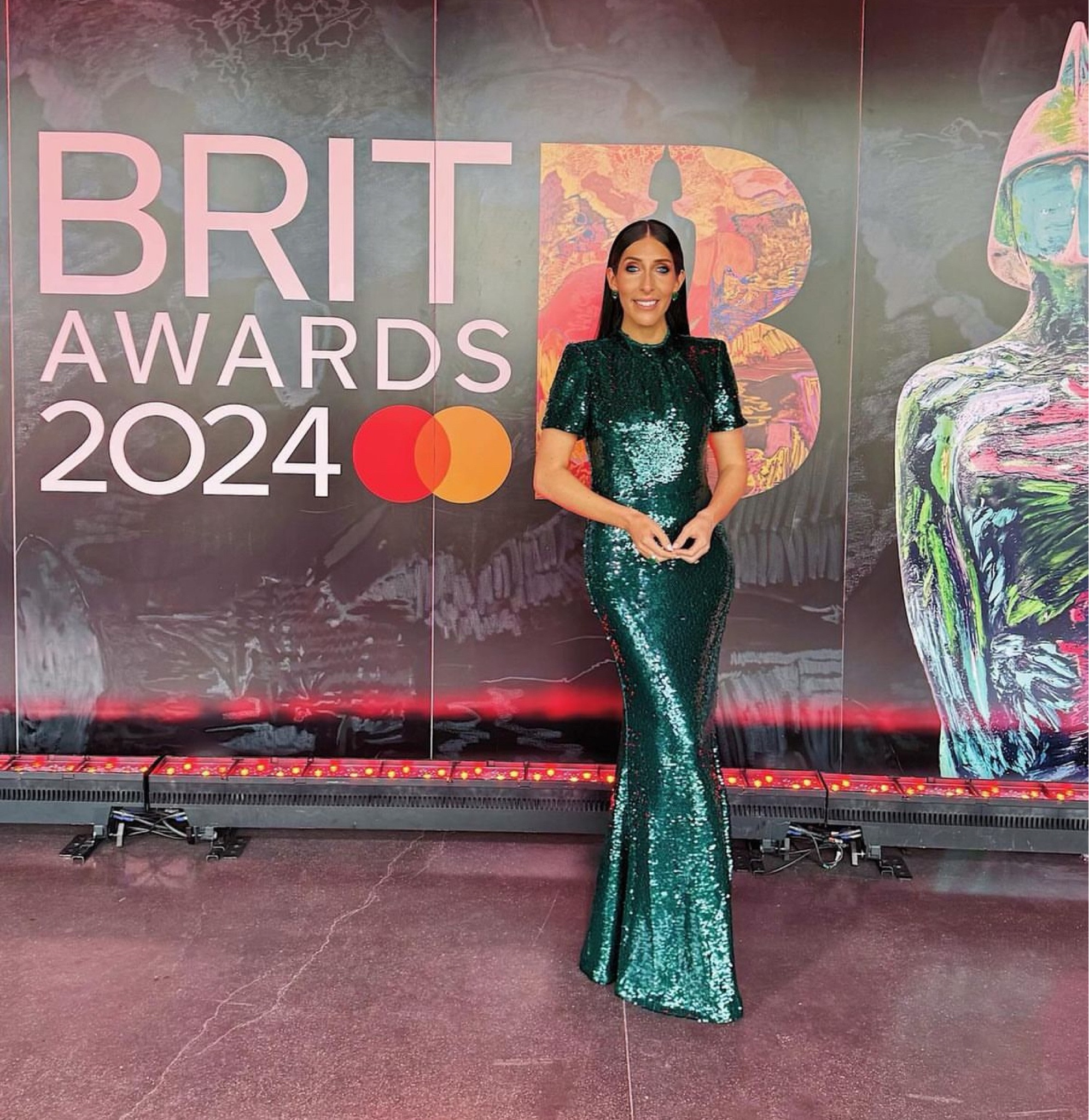 BRITS red carpet hosting duties 💚 #Brits #awardseason 