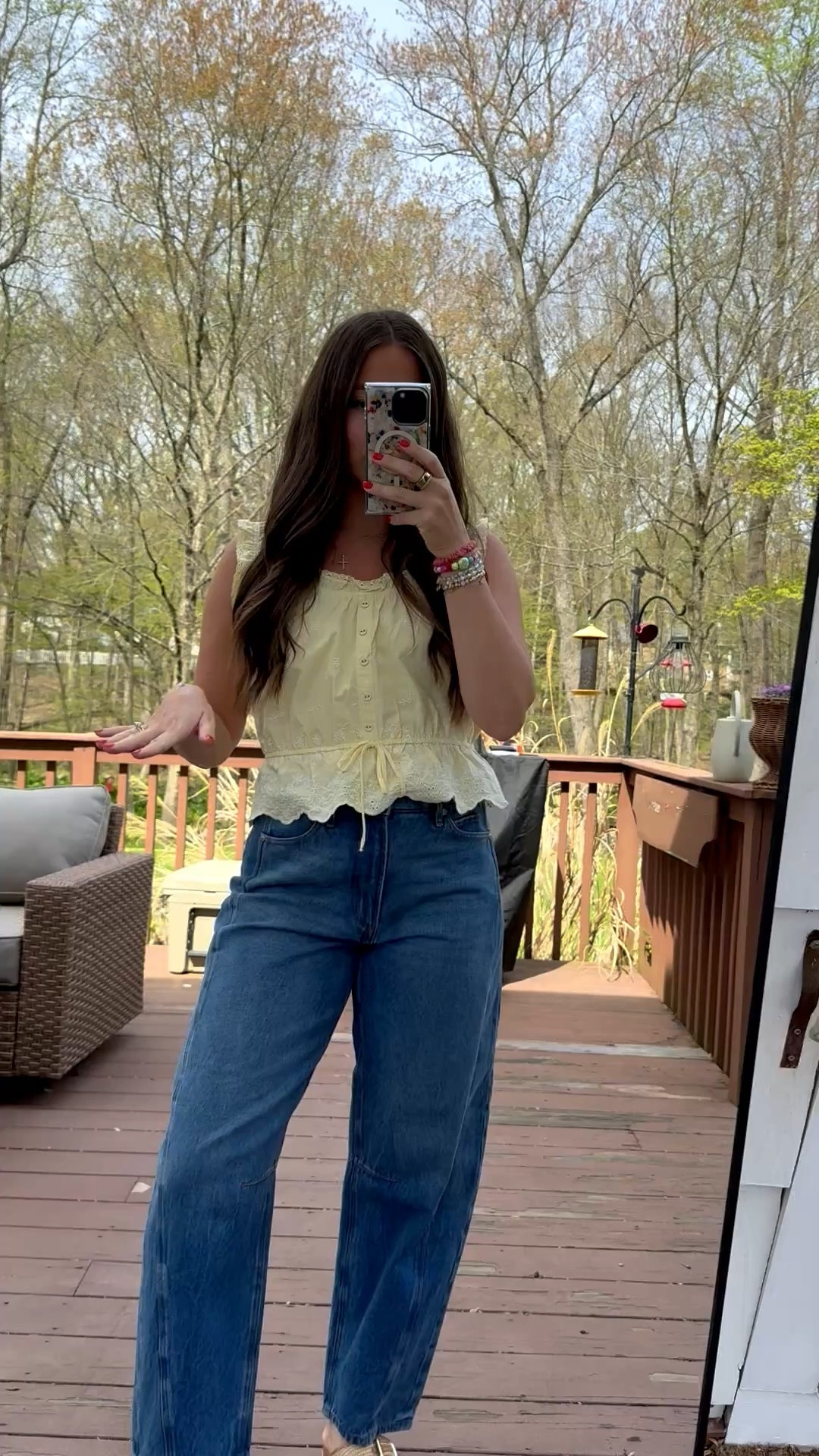 This top is adorable with jeans too!! 
Size small in top 
Size 27 in jeans 

#LTKootd