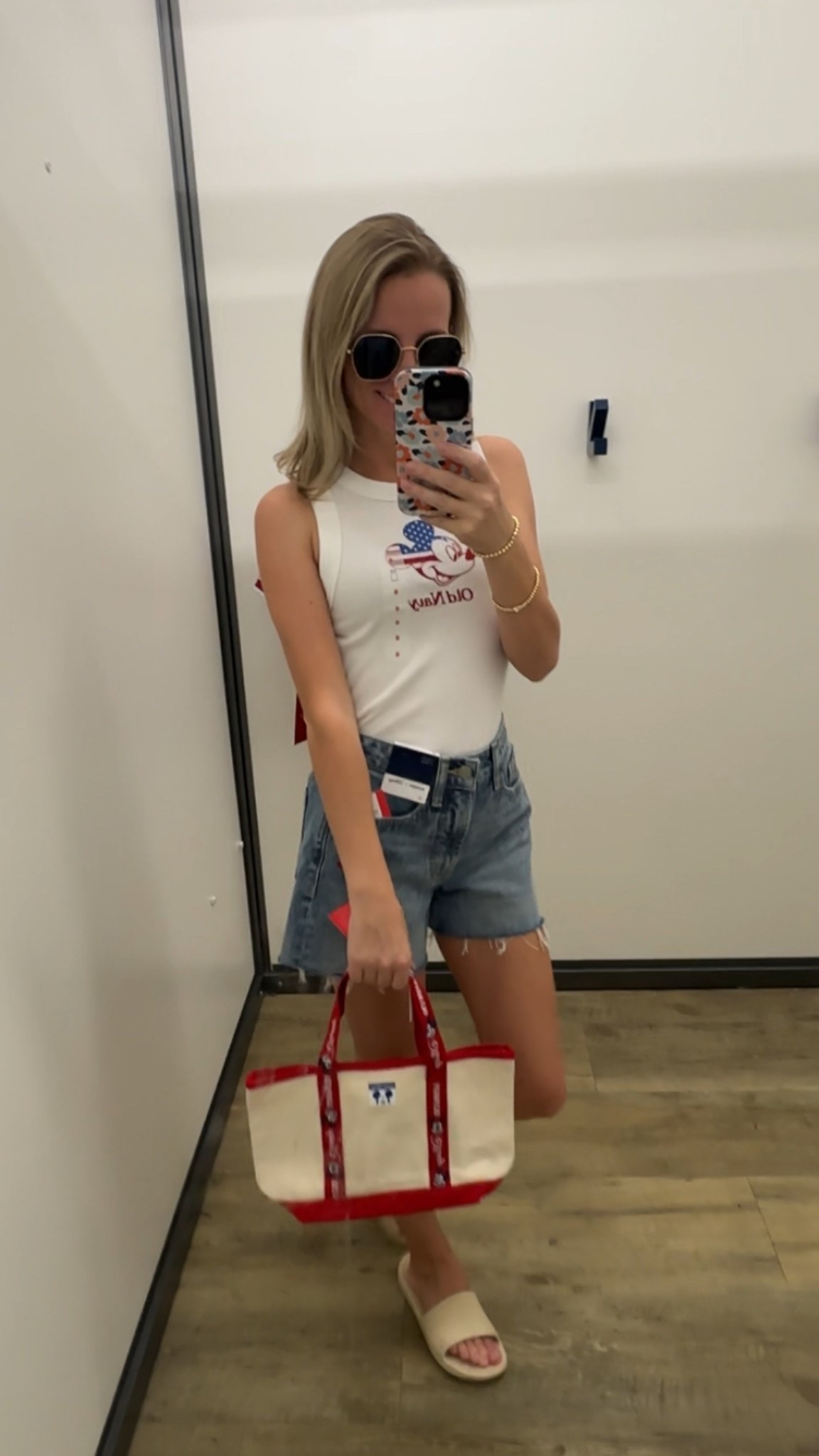 We love a good all American Mickey moment 🇺🇸

#LTKTravel #LTKFindsUnder50 #LTKStyleTip