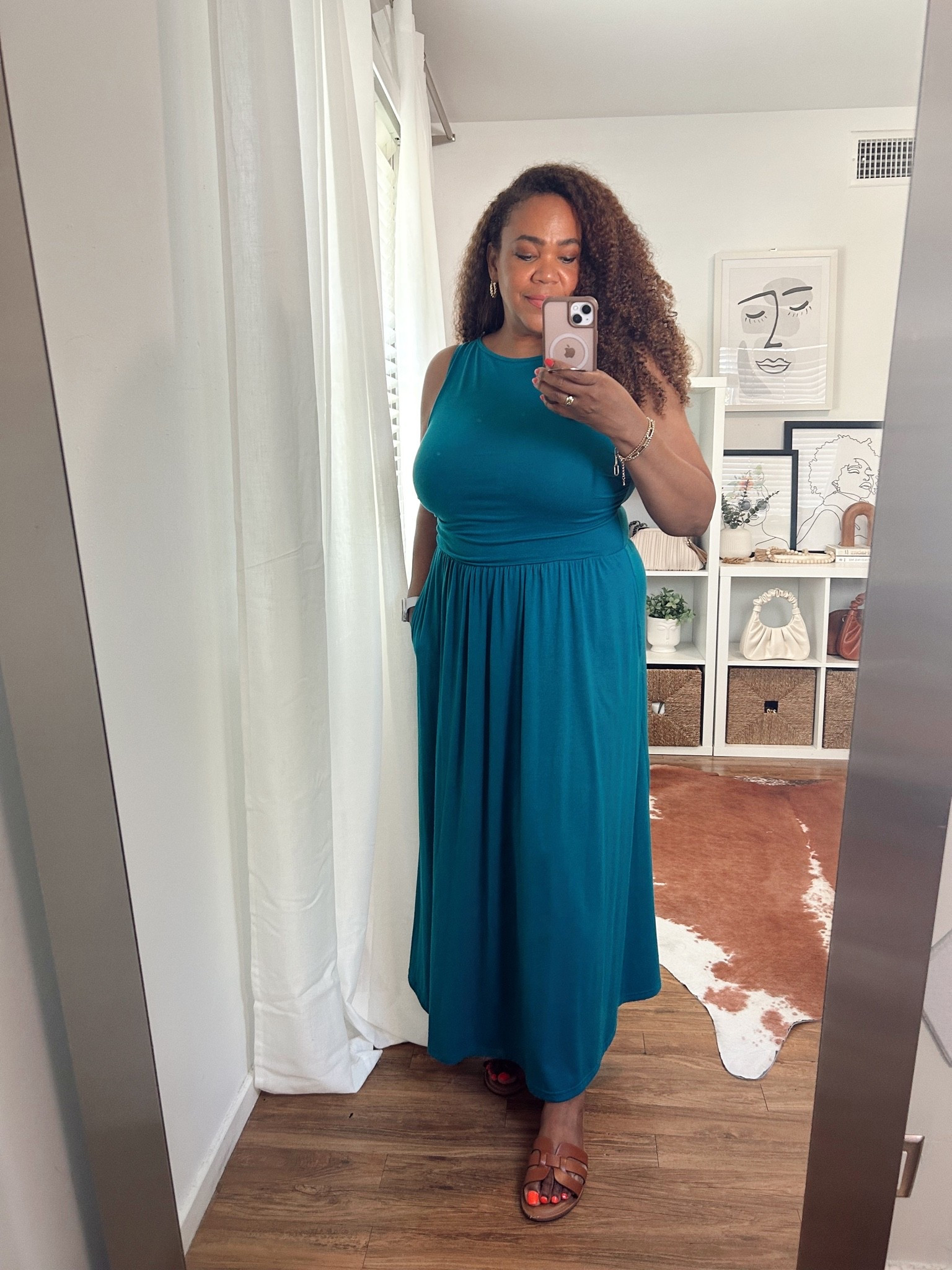 Cute and comfy dress for so many situations! Size l.

#LTKootd #LTKOver40 #LTKMidsize
