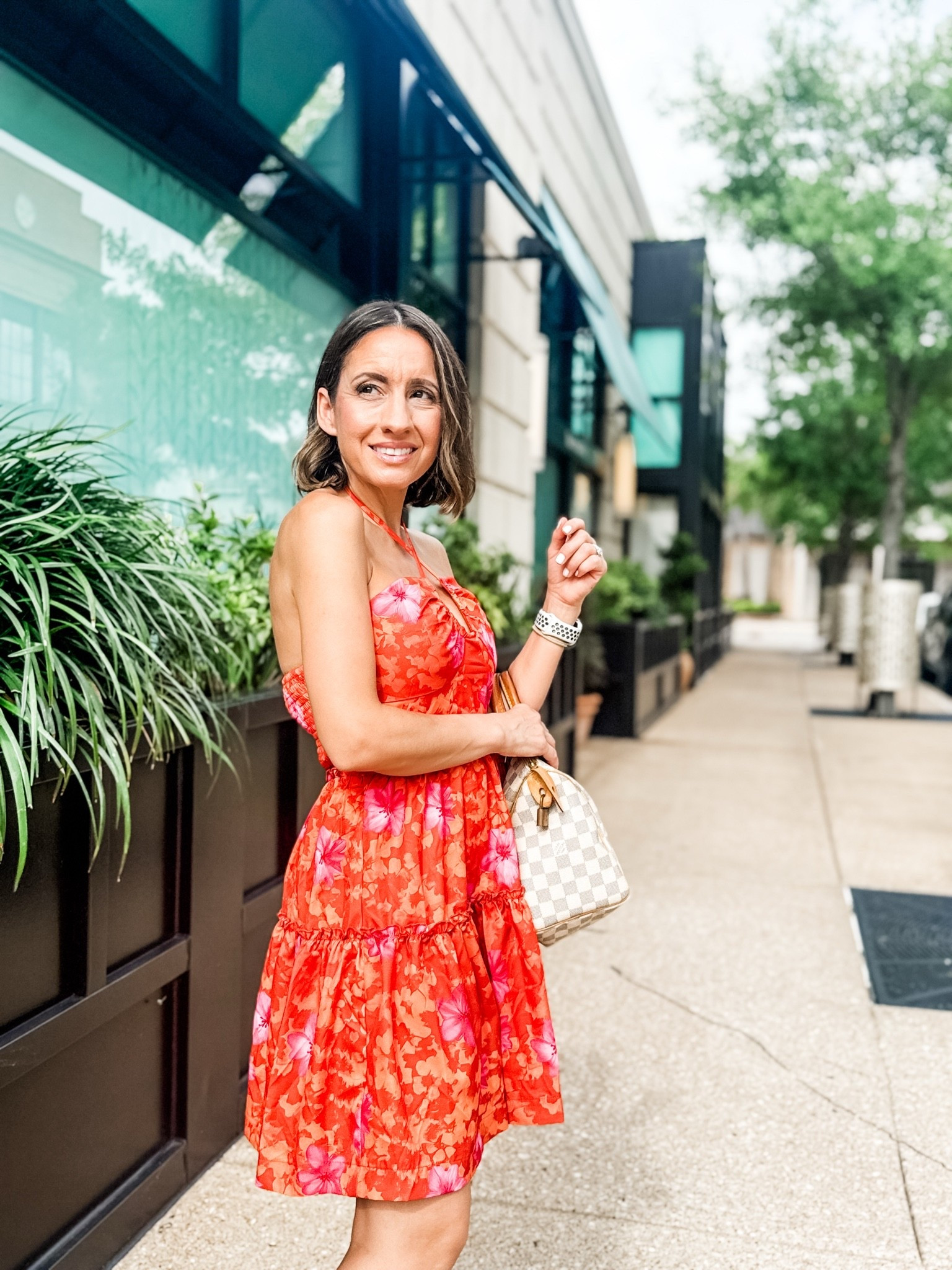 Summer Wedding Guest Dress from Amazon 🌸
This floral Amazon dress is one of those pieces that looks much more expensive than it is. The fit is petite-friendly, lightweight, and perfect for summer weddings, bridal showers, brunch, or vacation dinners. I paired it with neutral accessories so you can dress it up or down. Wearing my usual size.

#LTKPetite #LTKWedding #LTKOver40